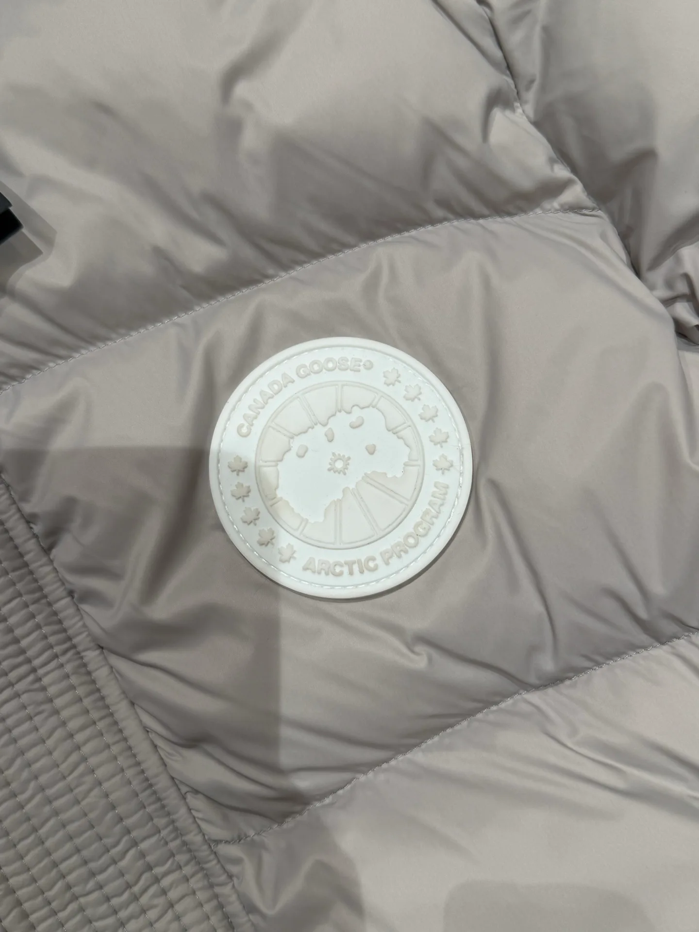 Куртки И Пуховики Мужские Canada Goose 608650
