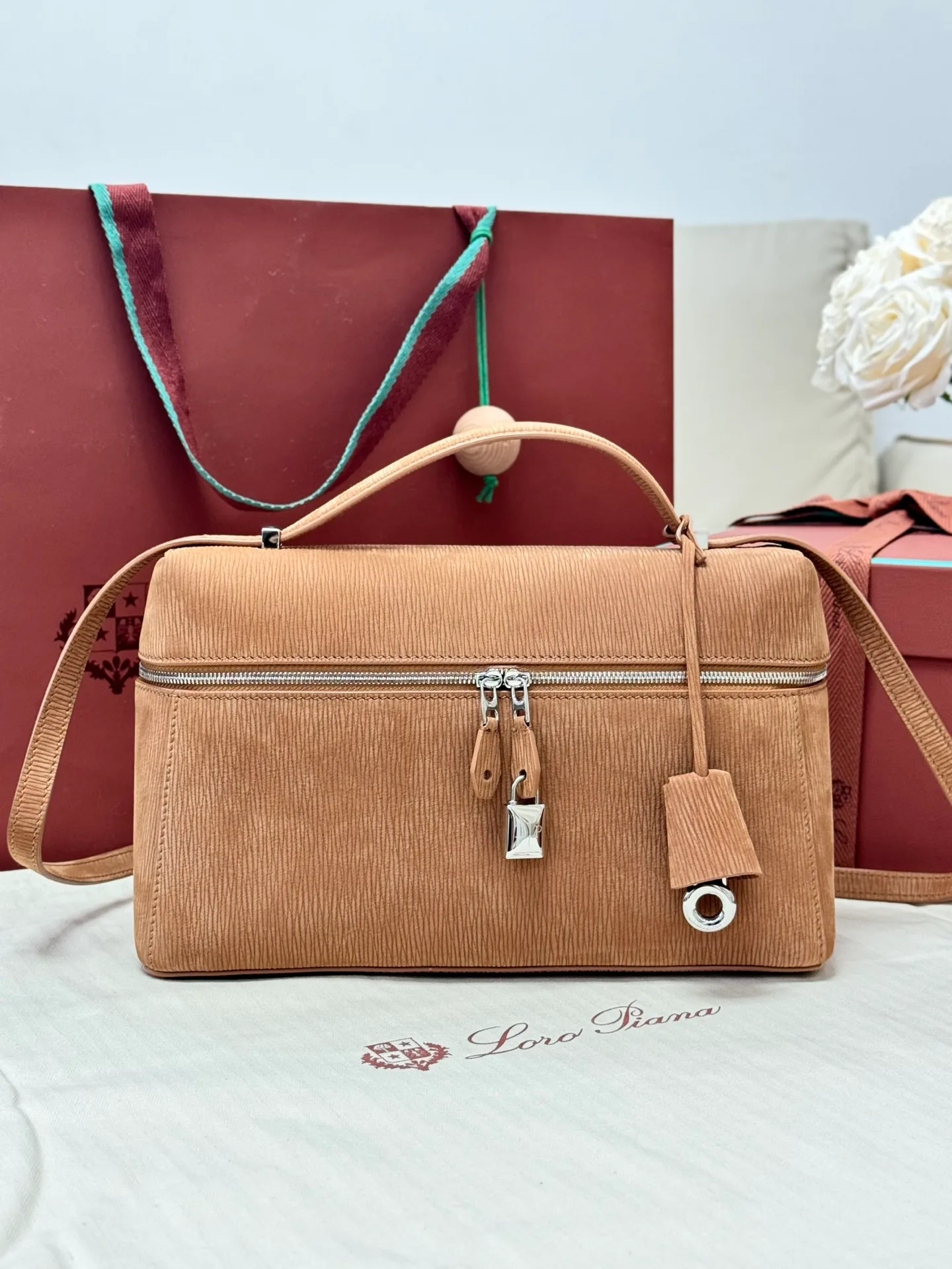 Классические Сумки Женские Loro Piana 17565038