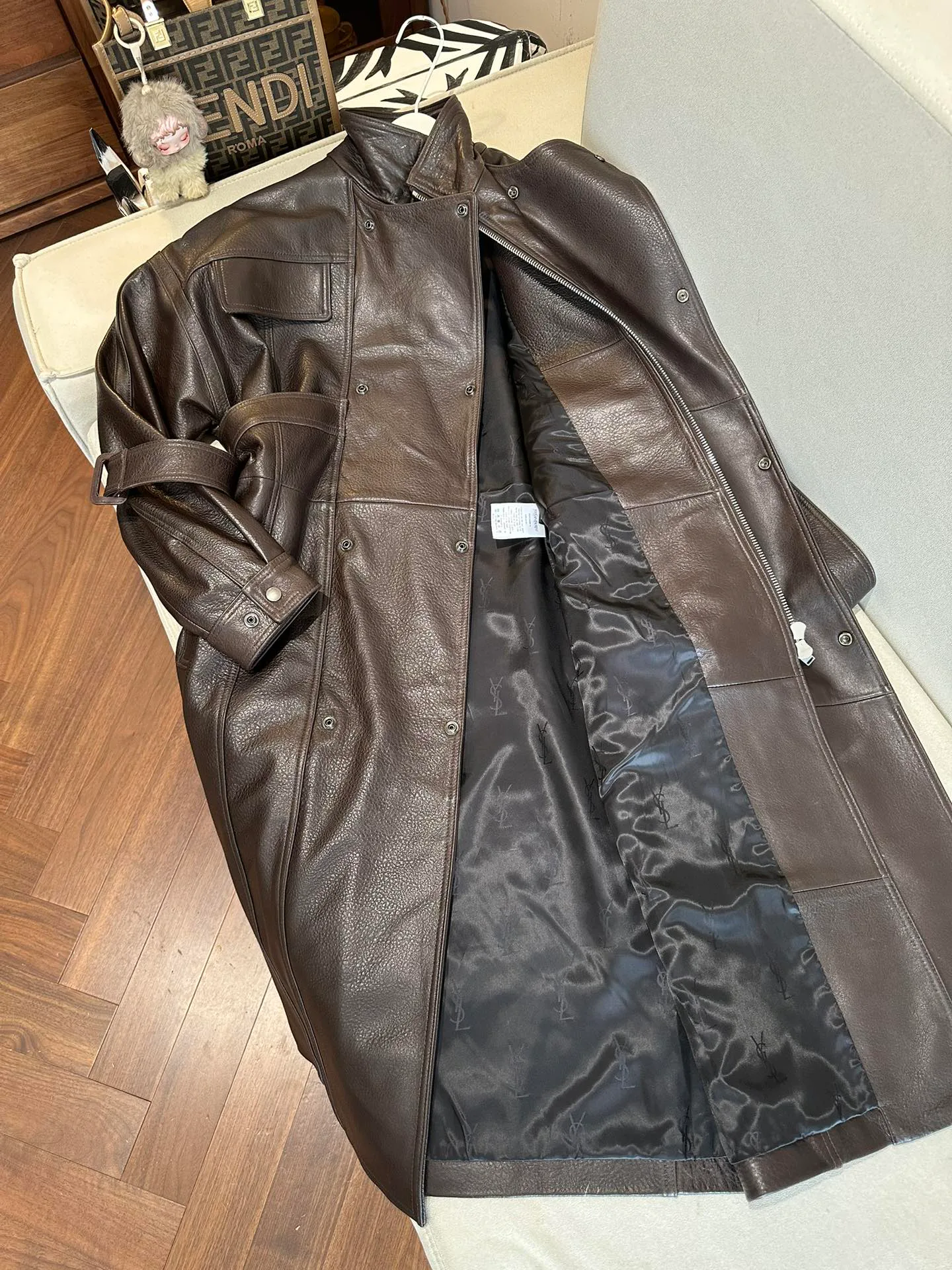 Кожаные Куртки И Дублёнки Женские Saint Laurent 697406