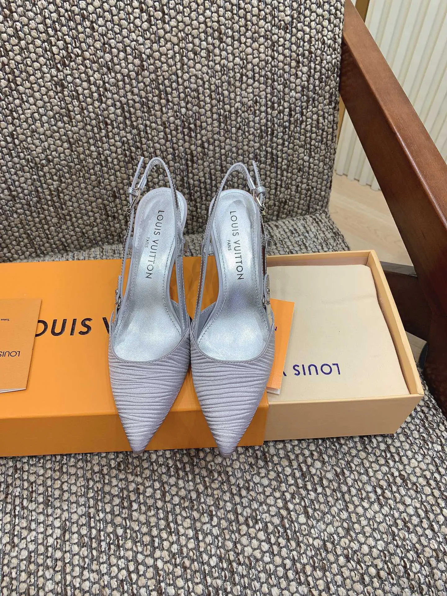 Туфли Женские Louis Vuitton 1834489