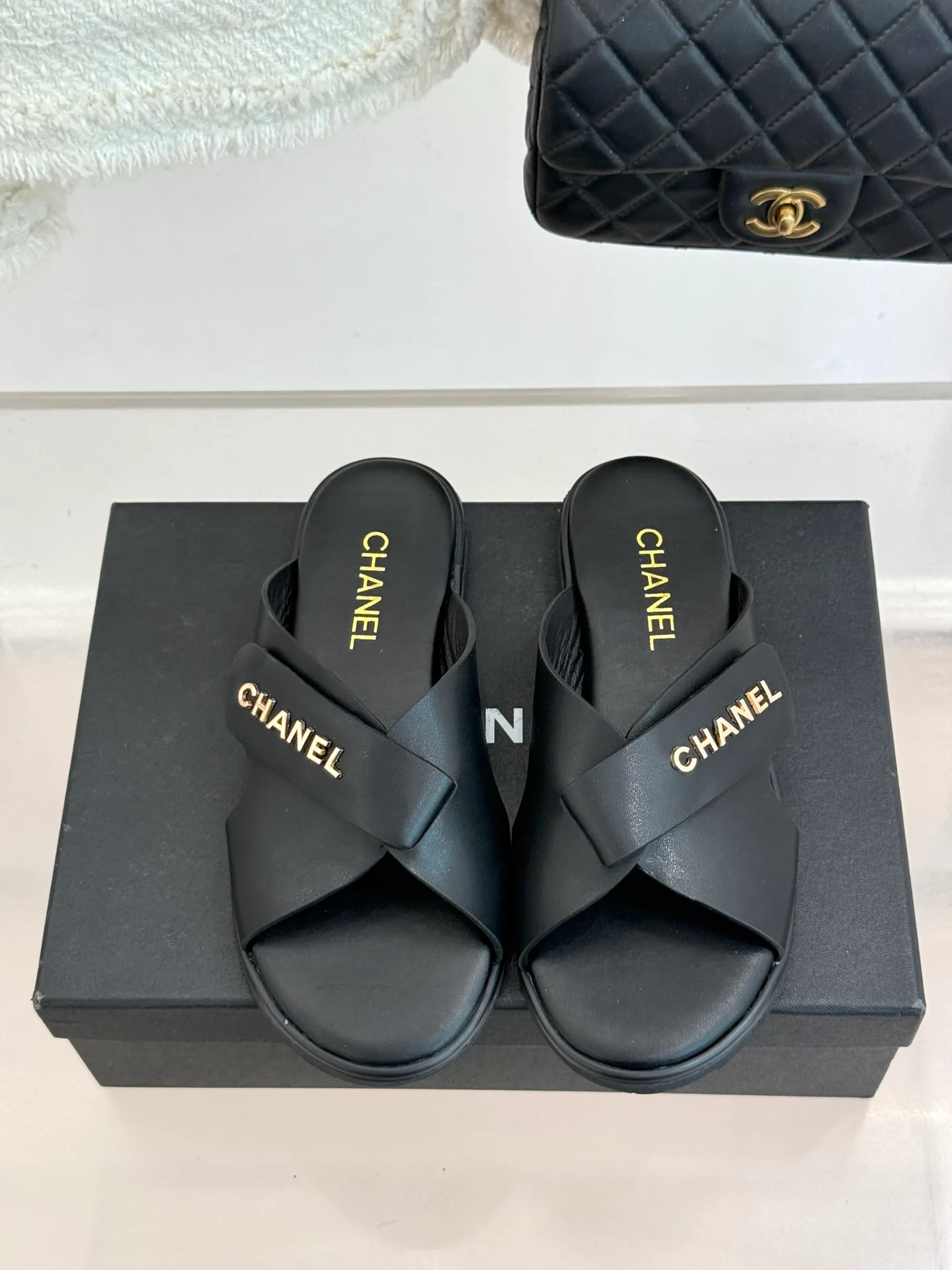Шлепанцы Женские Chanel 12330965