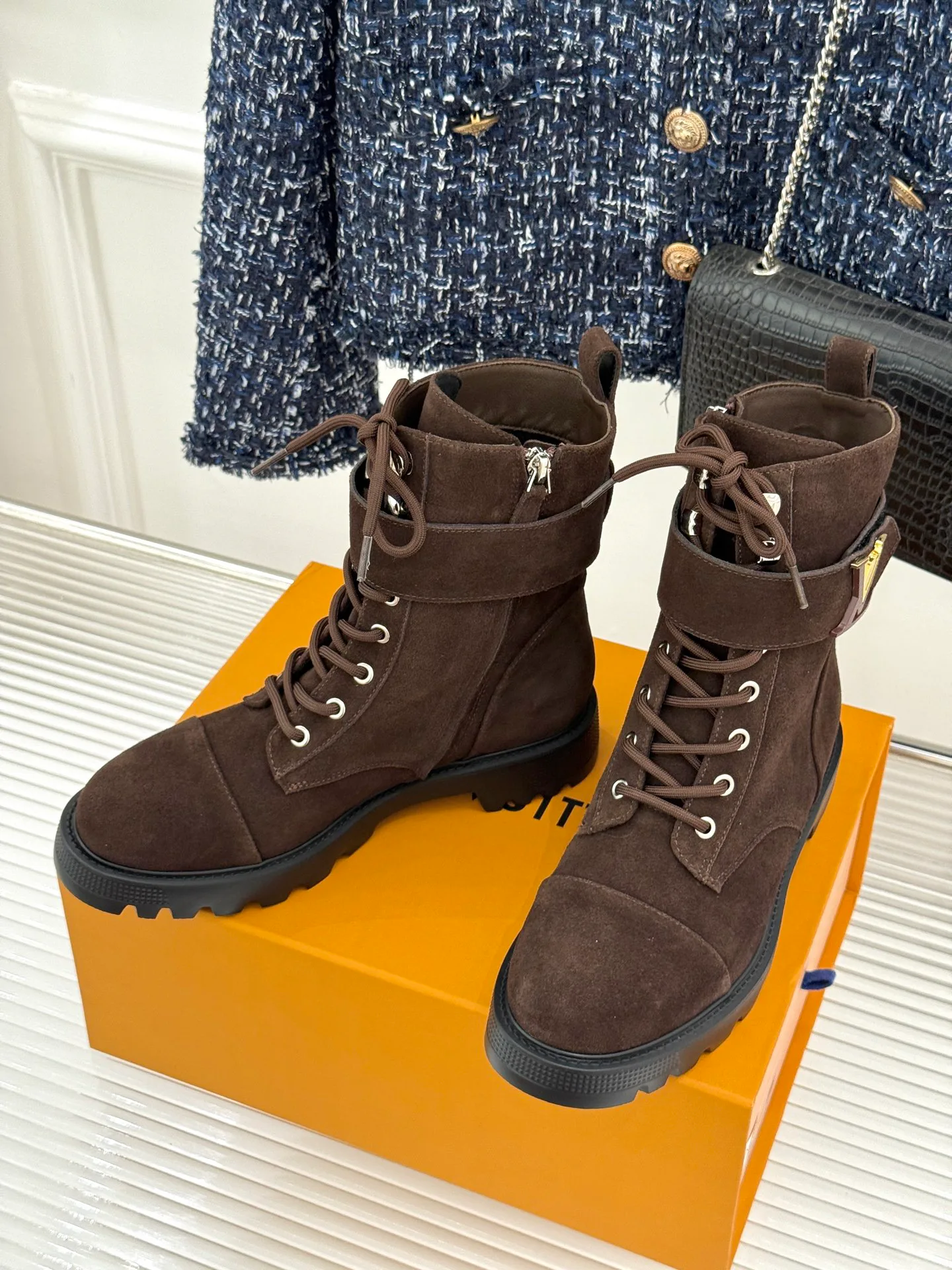 Ботинки Женские Louis Vuitton 19706857