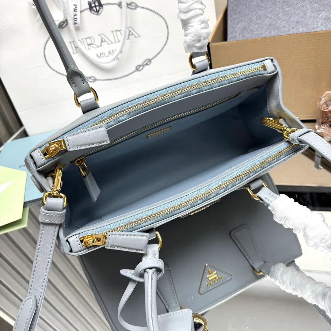 Классические Сумки Женские Prada 9872265