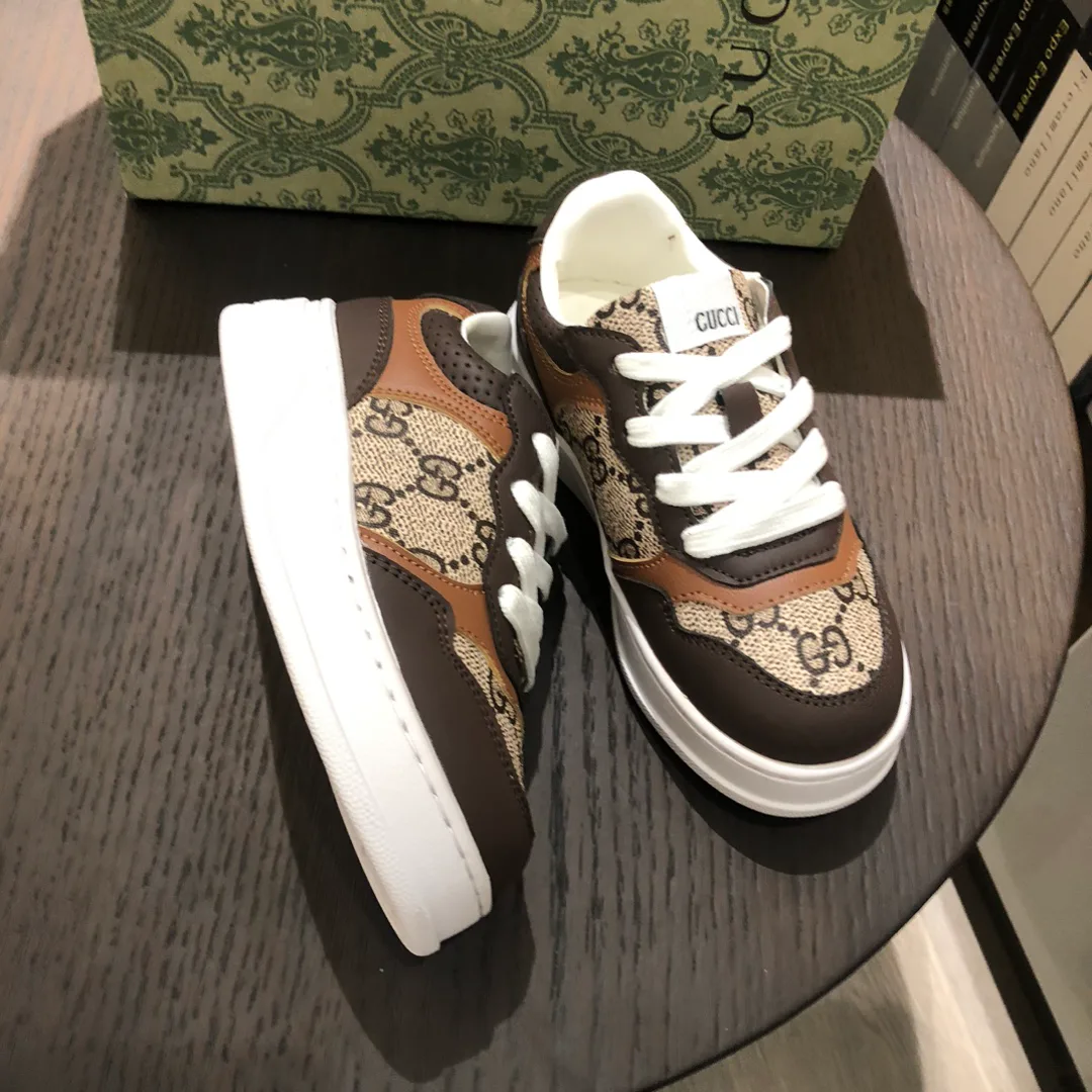 Кроссовки Женские Gucci 18445136