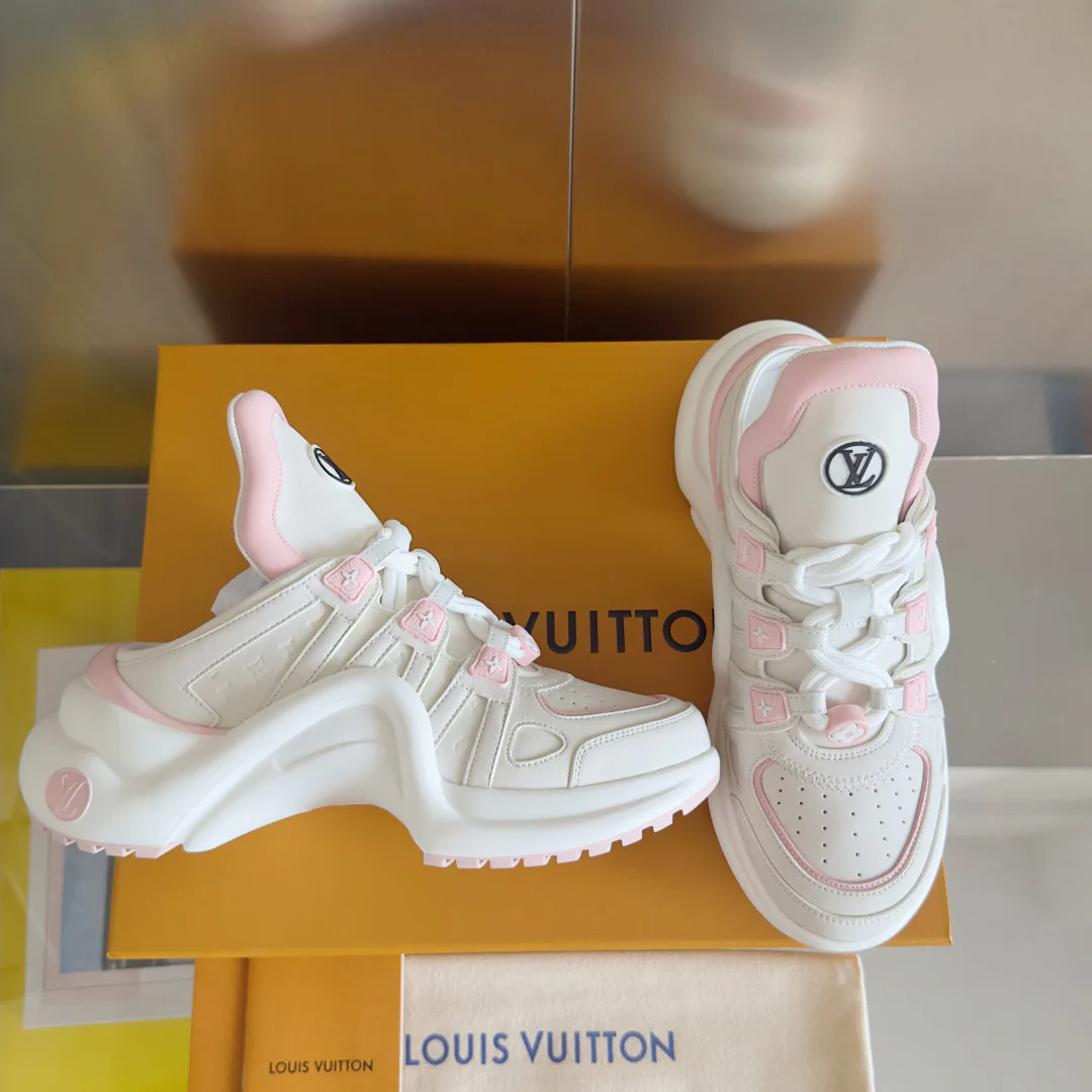 Кроссовки Женские Louis Vuitton 10273367