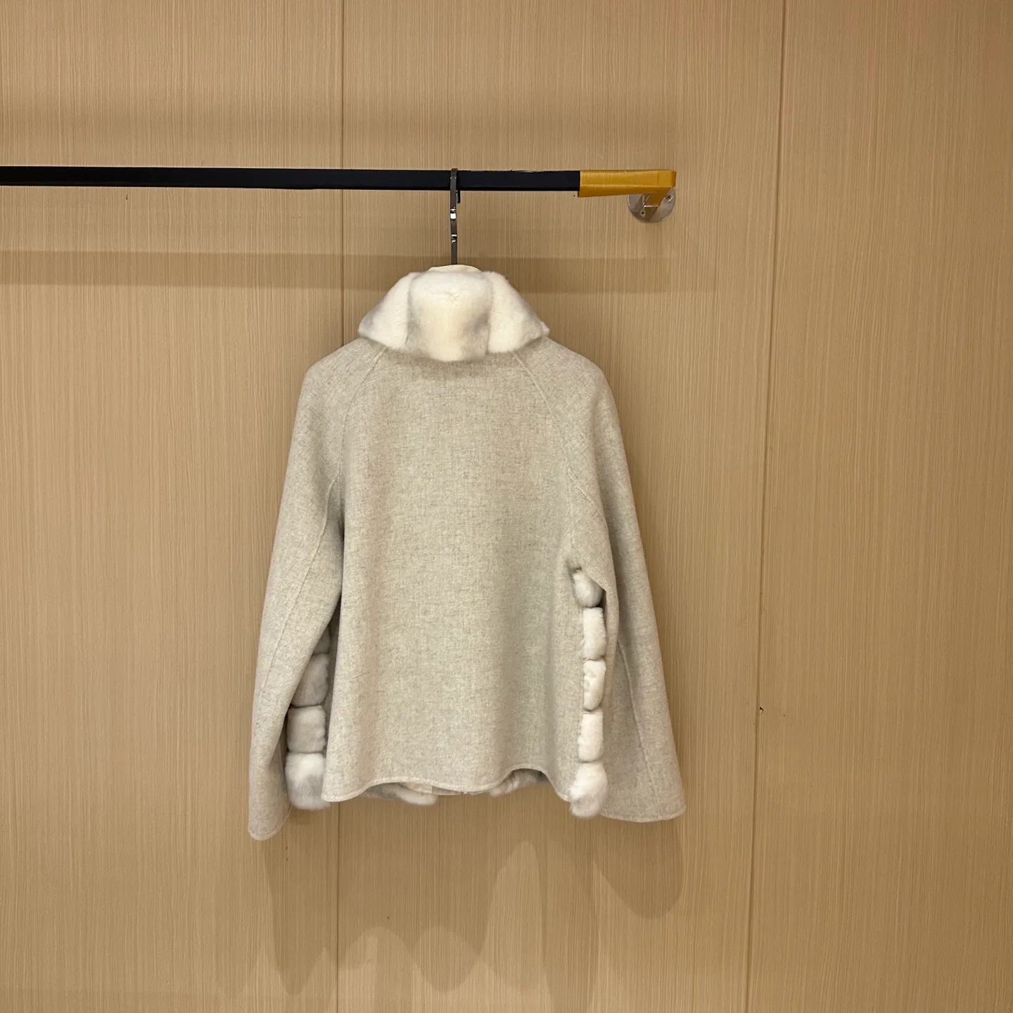 Куртки И Пуховики Женские Fendi 1128400