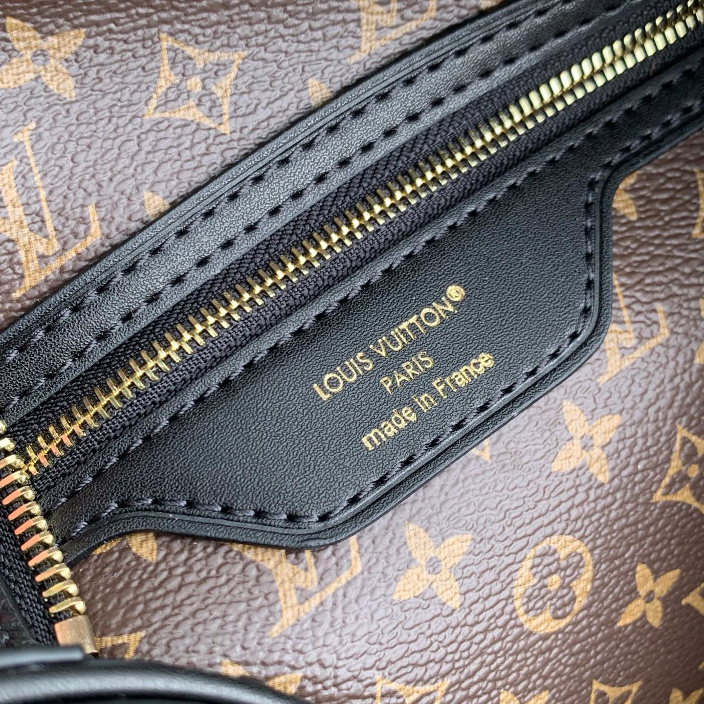 Классические Сумки Женские Louis Vuitton 18147547