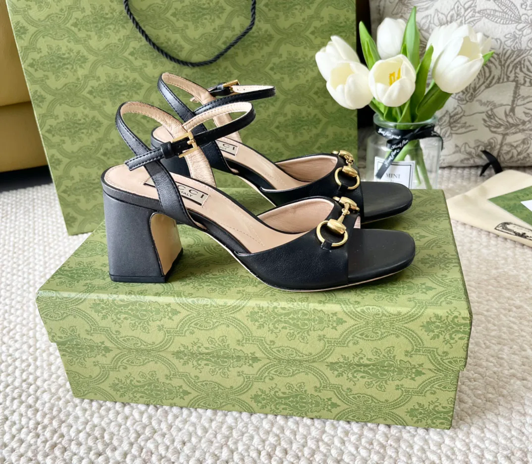 Босоножки Женские Gucci 17614715