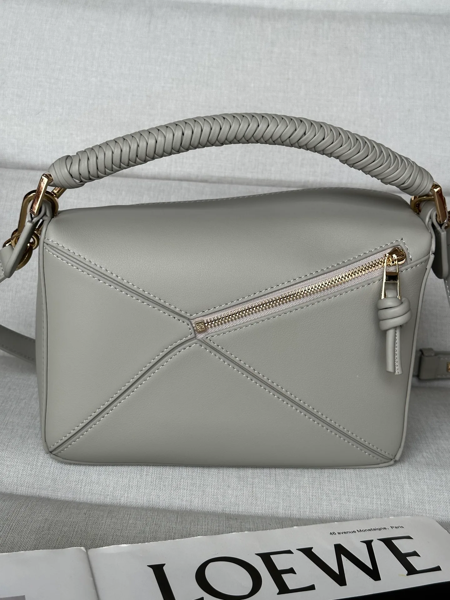 Классические Сумки Женские Loewe 1889756