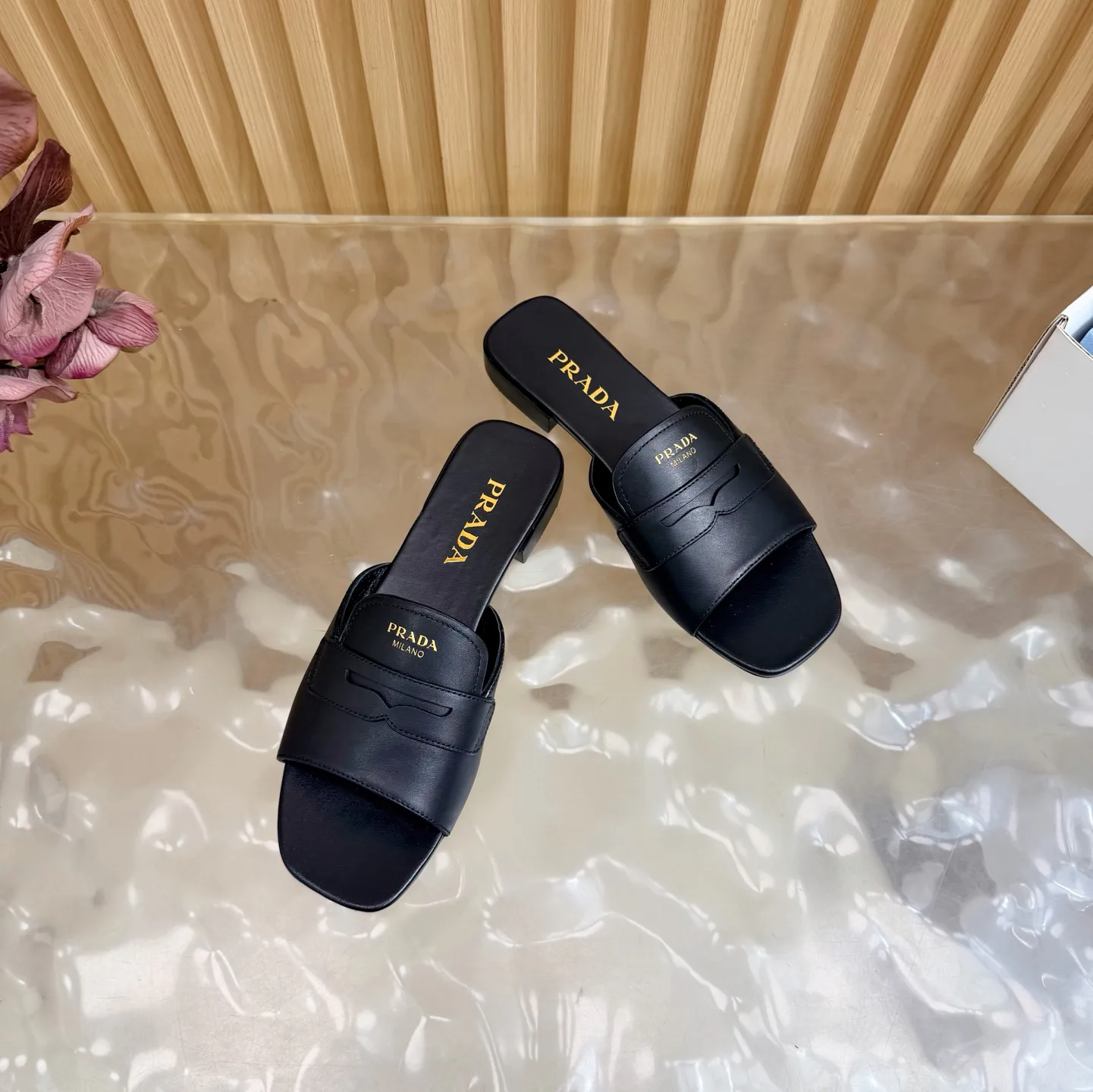 Босоножки Женские Prada 11776970
