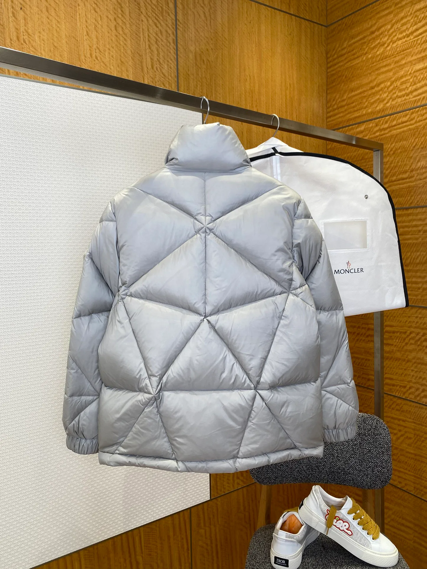 Куртки И Пуховики Мужские Moncler 179143