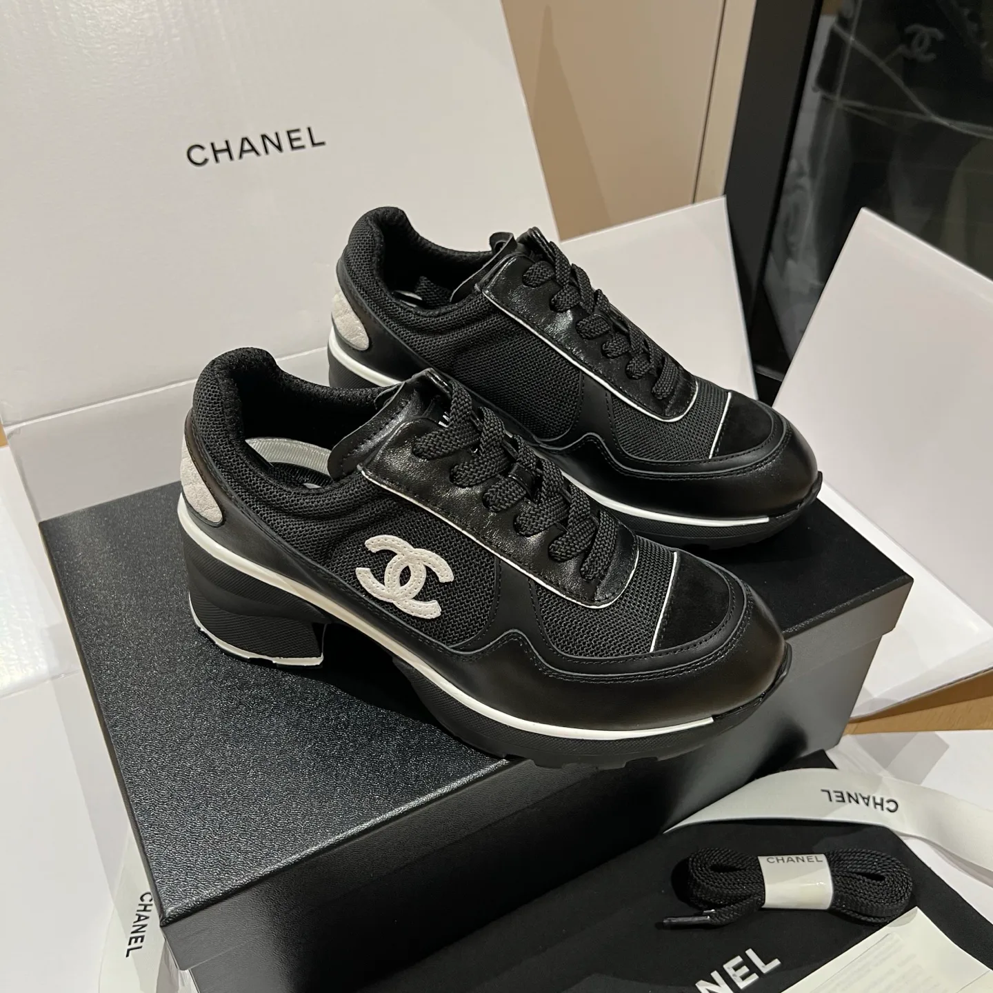 Кроссовки Женские Chanel 5791285