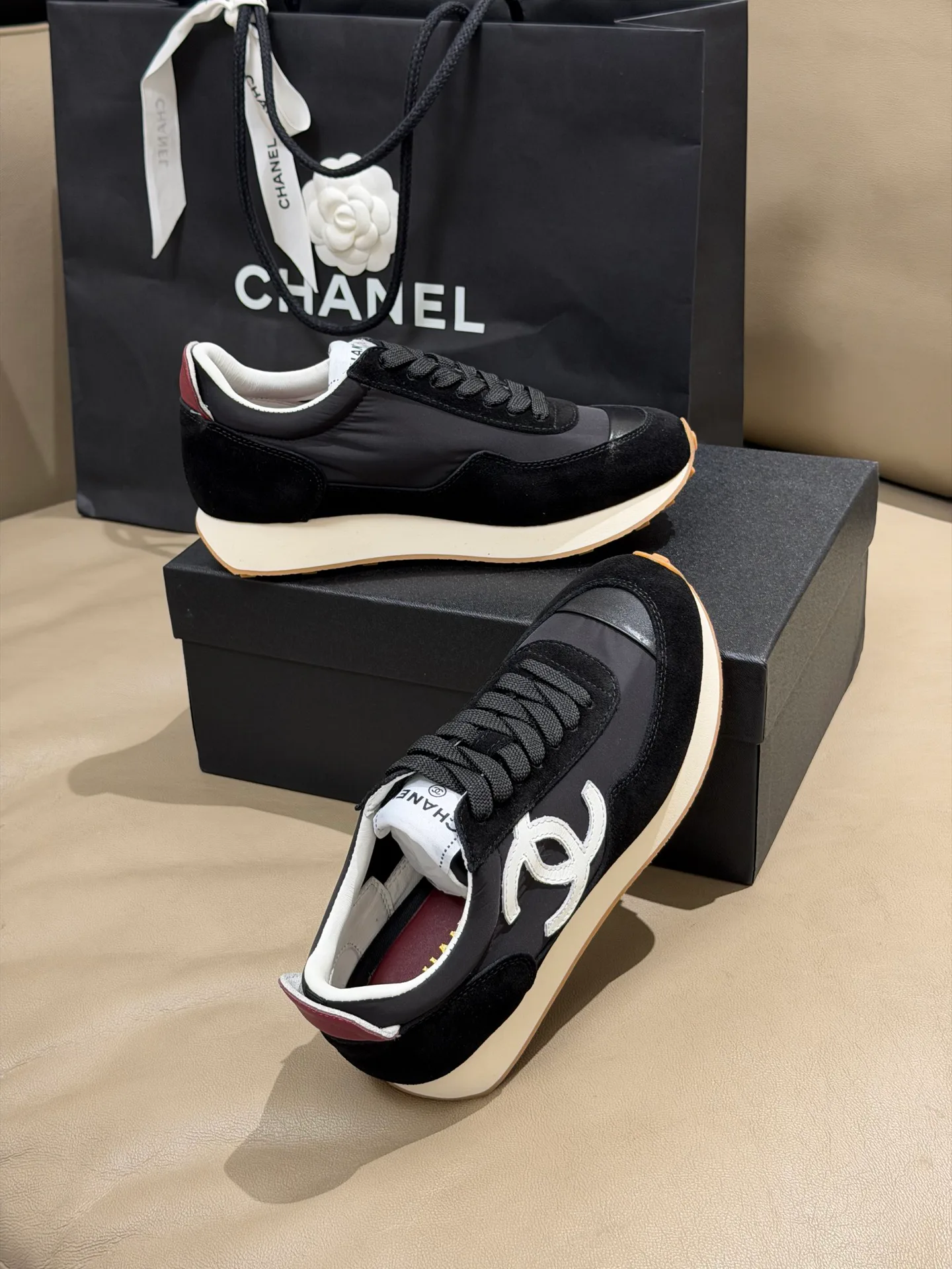 Кроссовки Женские Chanel 11388909