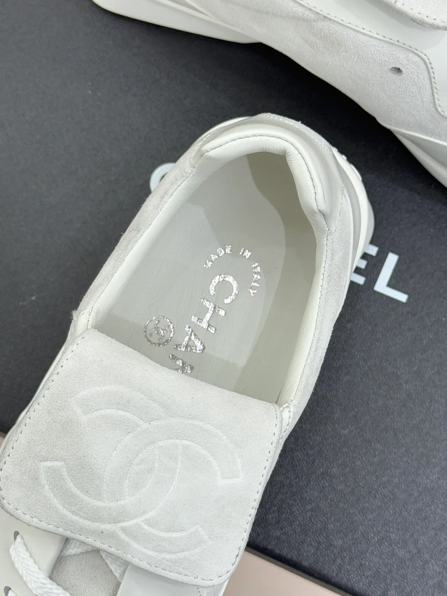 Кроссовки Женские Chanel 231657