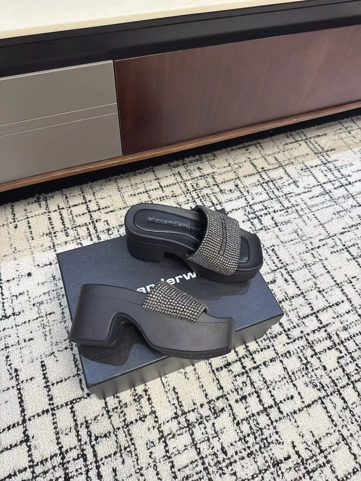 Шлепанцы Женские Alexander Wang 11643680