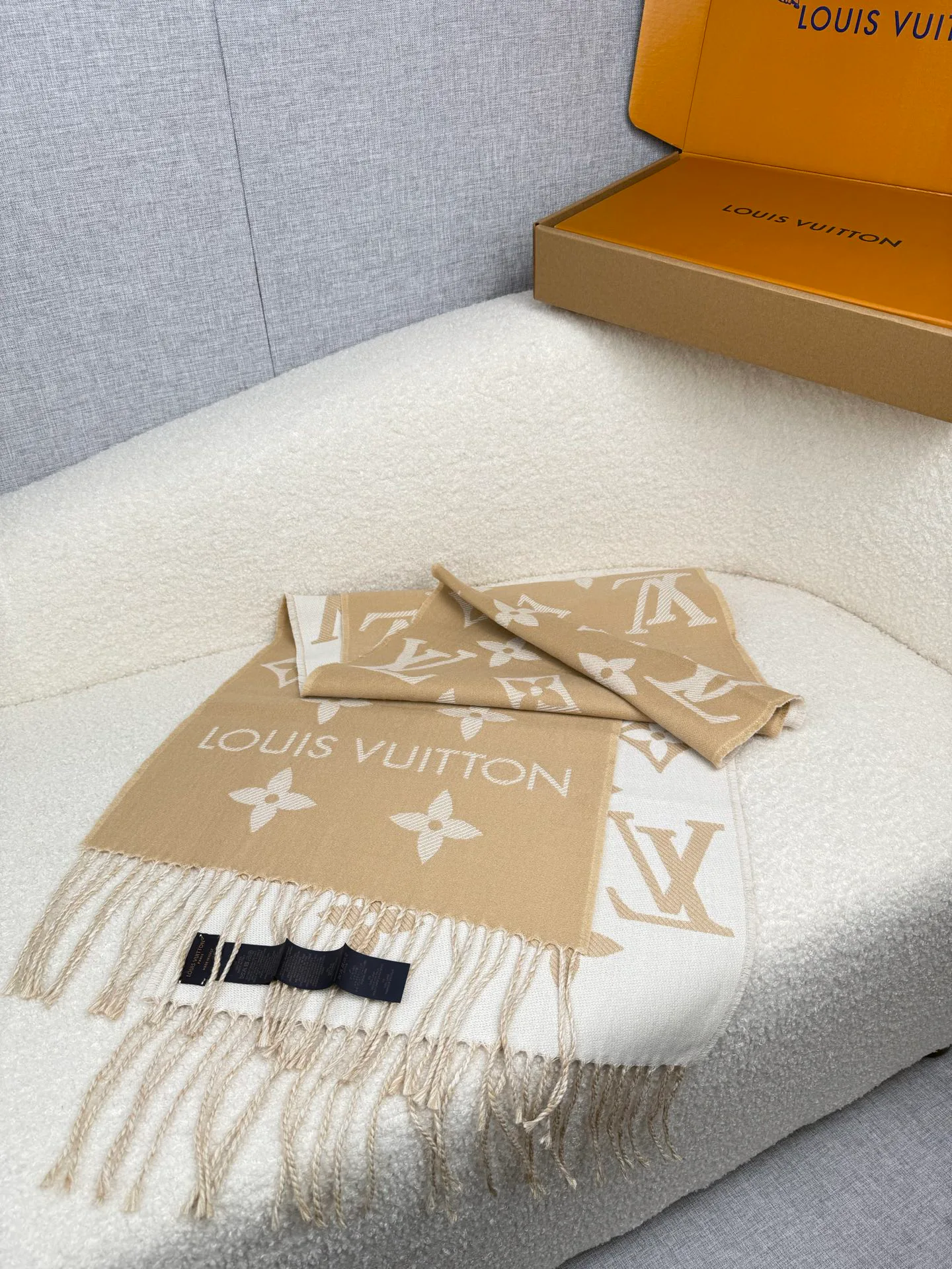 Шарфы Louis Vuitton 1422227