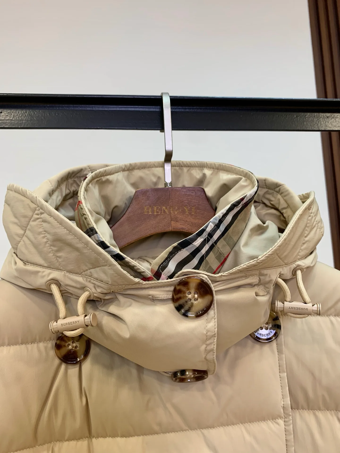 Куртки И Пуховики Женские Burberry 18741878