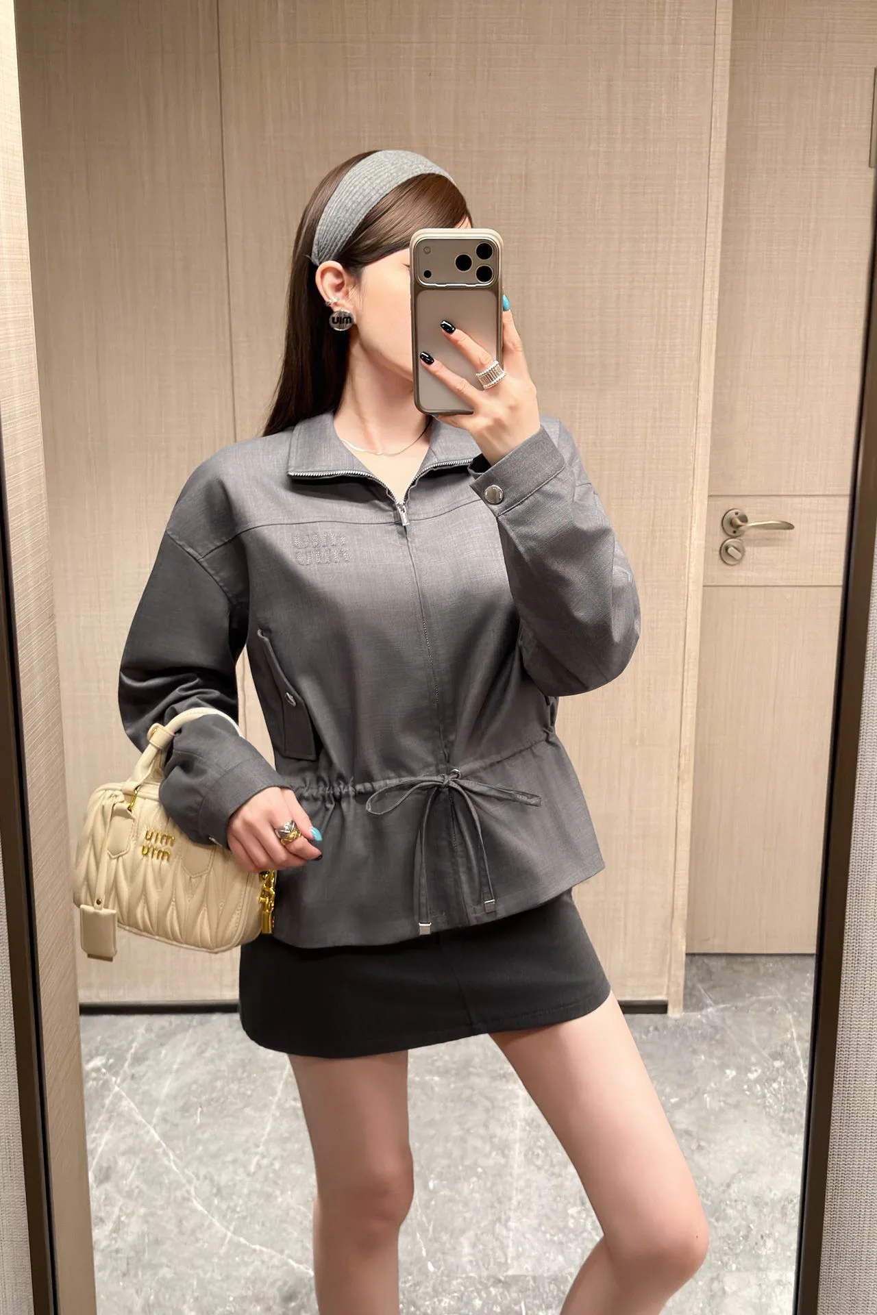 Куртки И Пуховики Женские Miu Miu 18348241