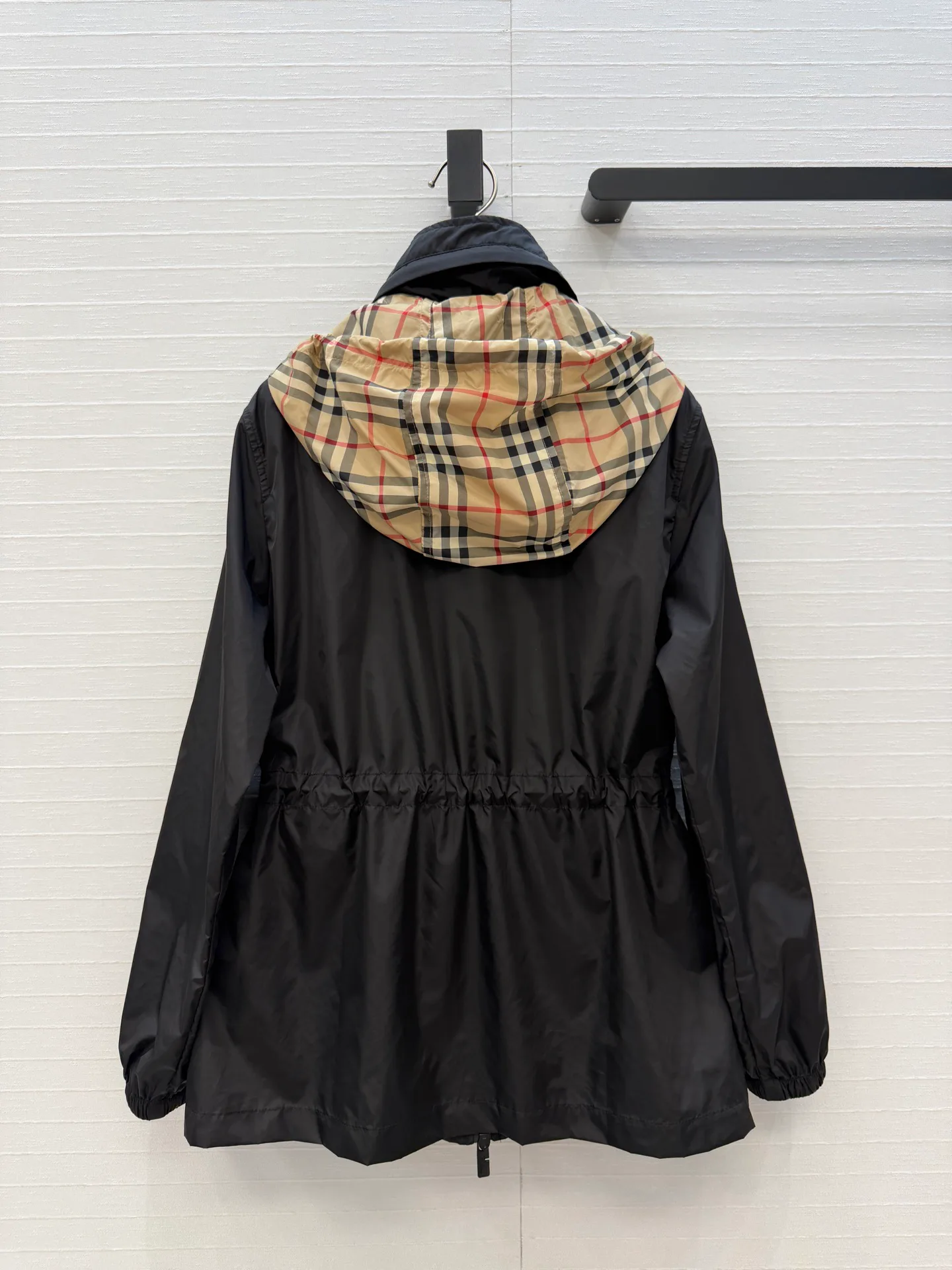 Куртки И Пуховики Женские Burberry 14650759