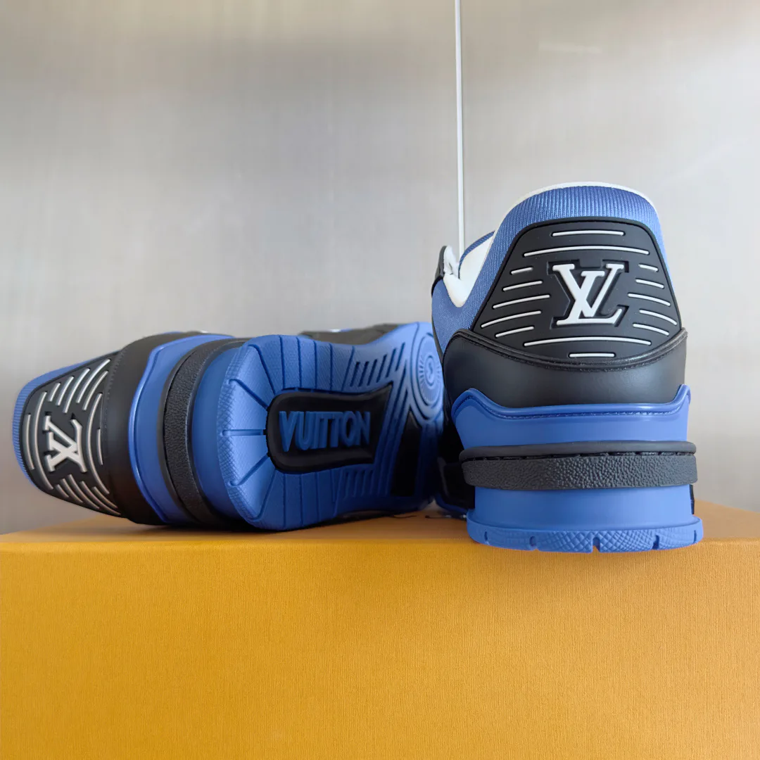 Кроссовки Женские Louis Vuitton 10646330