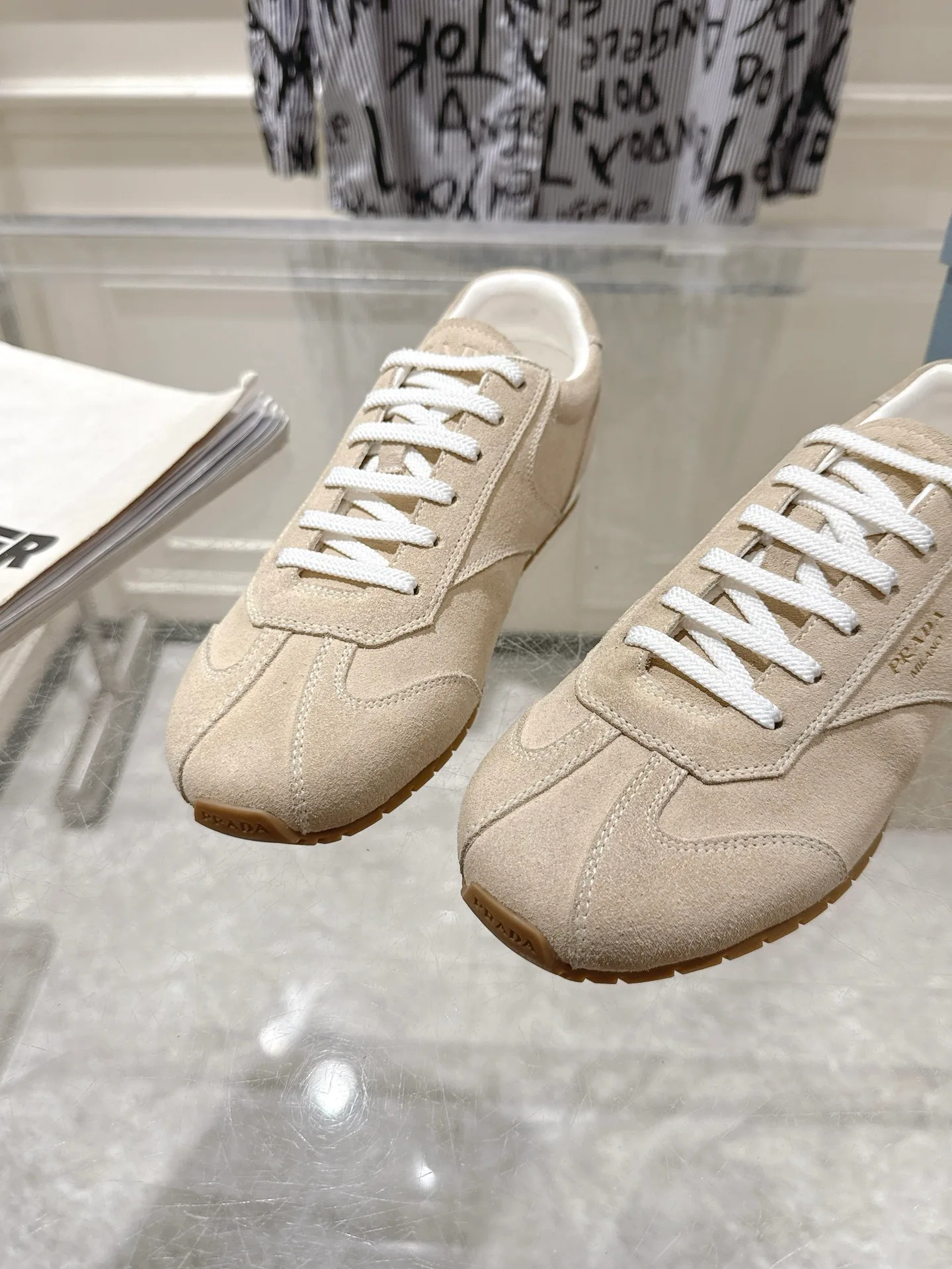 Кроссовки Женские Prada 18508344