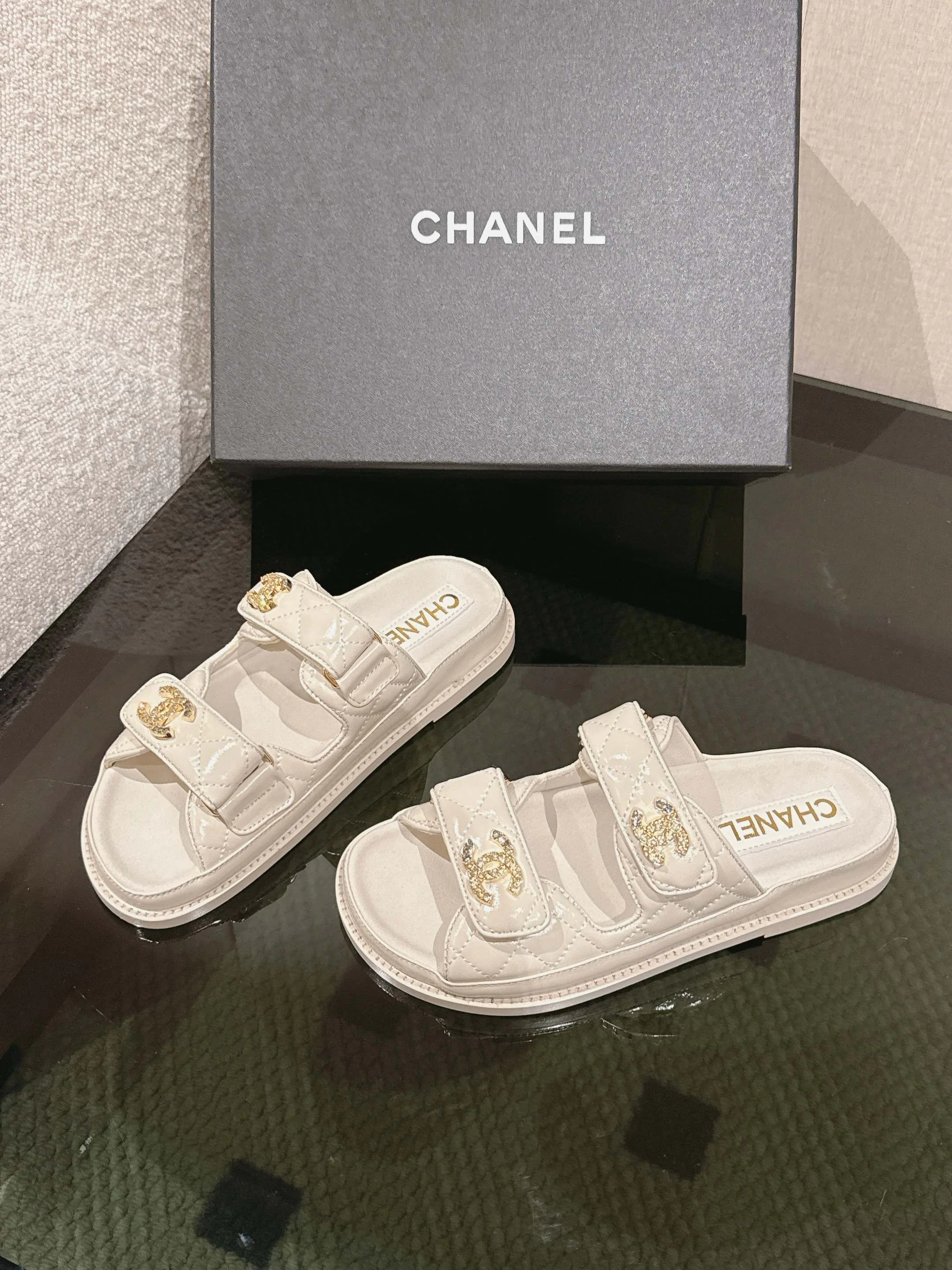 Сандалии Женские Chanel 11353674