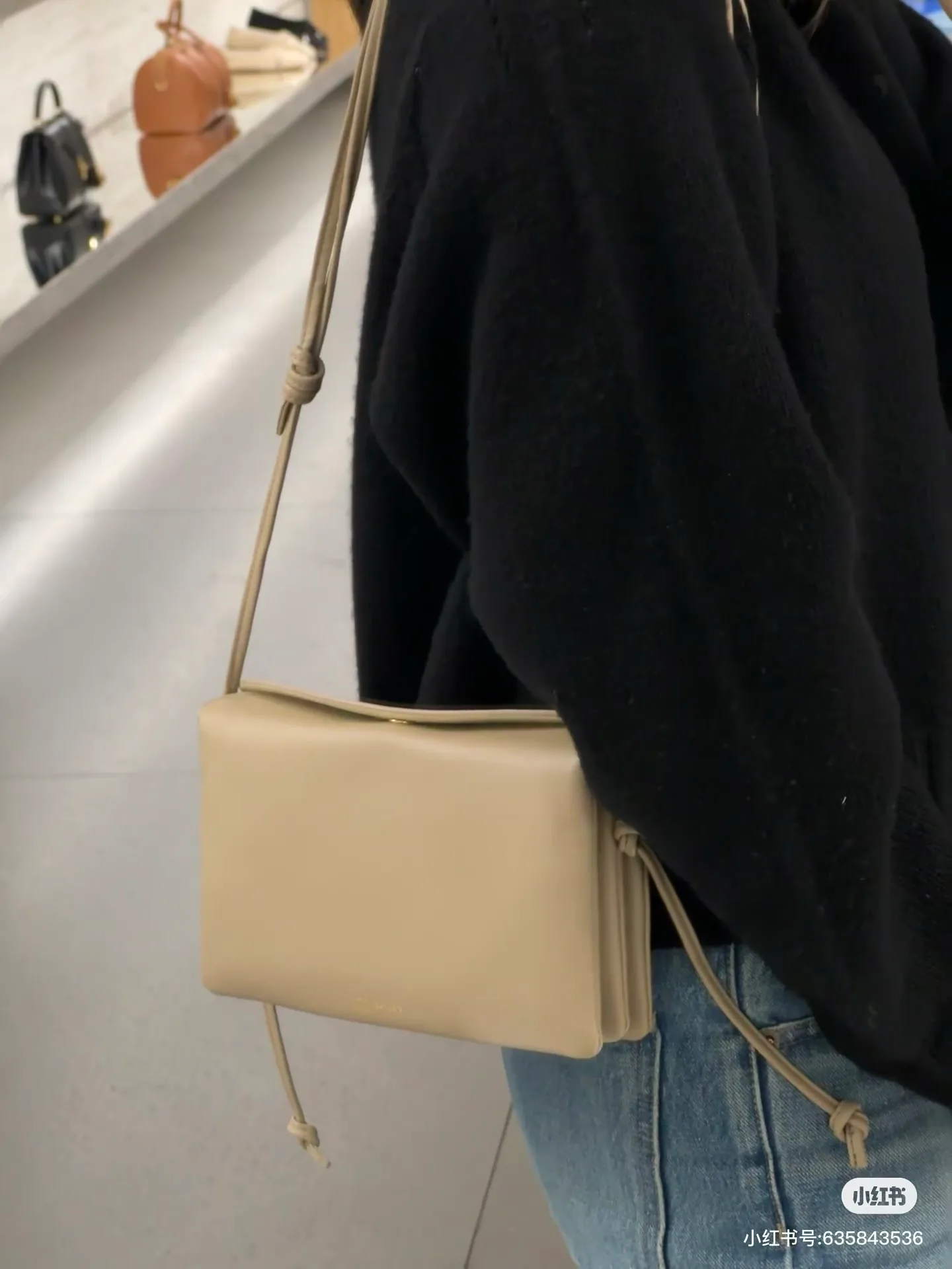 Сумки На Ремне Женские Celine 1585571