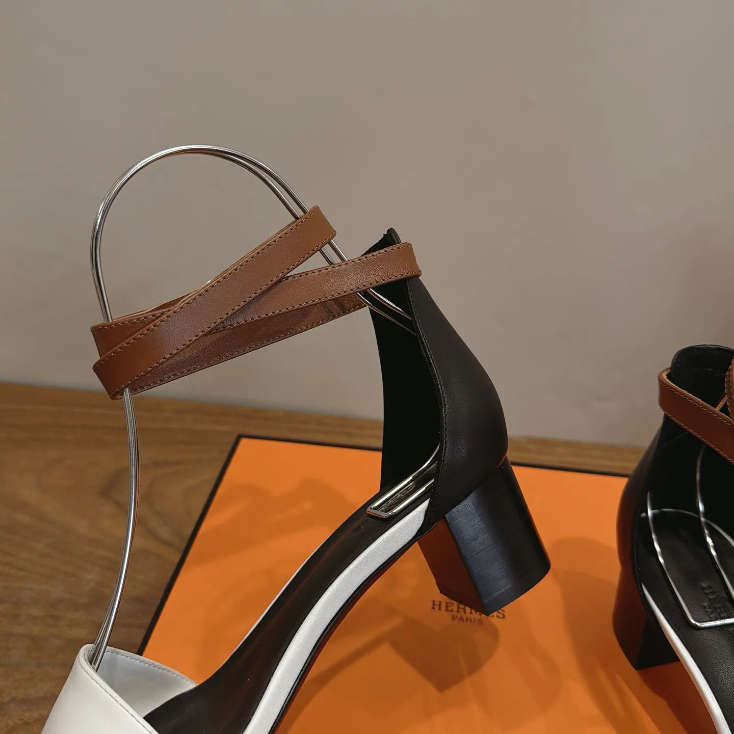 Босоножки Женские Hermes 17818331