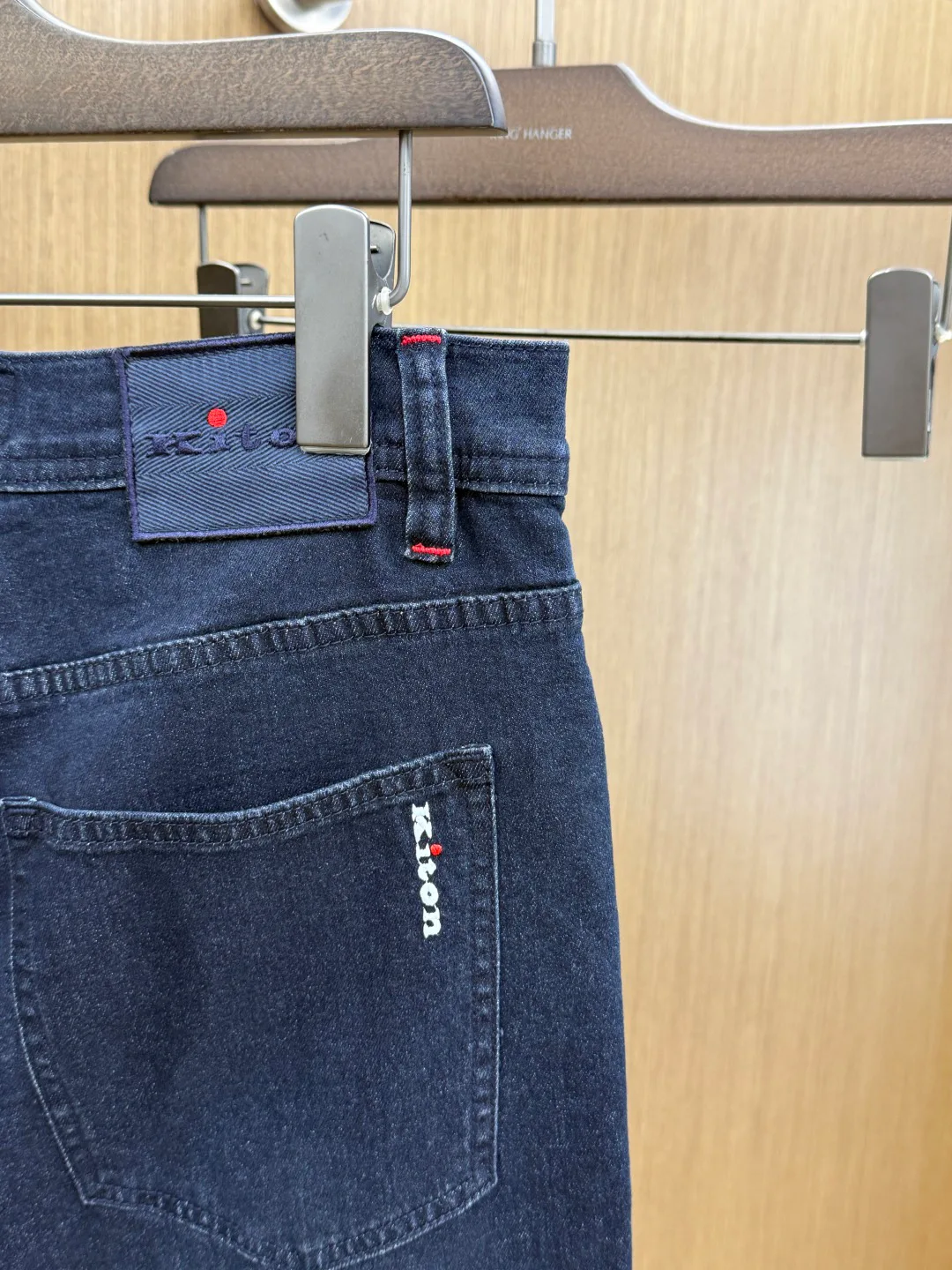 Джинсы Женские Kiton 12821720