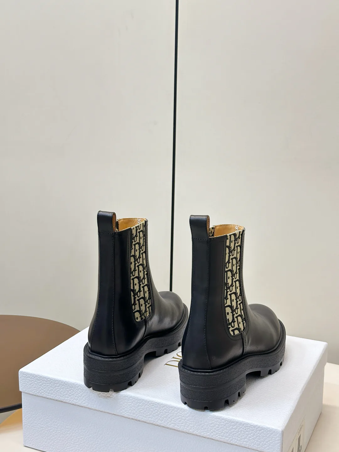 Ботинки Женские Christian Dior 17946594