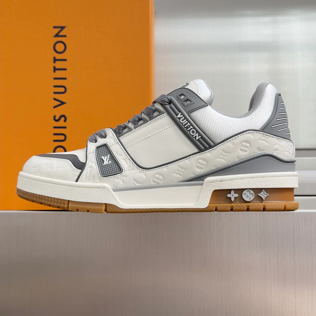 Кроссовки Женские Louis Vuitton 17772029