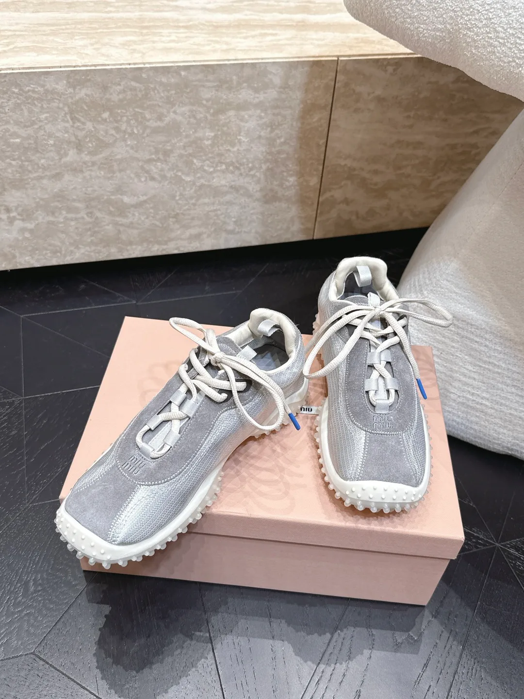 Кроссовки Женские Miu Miu 17366641