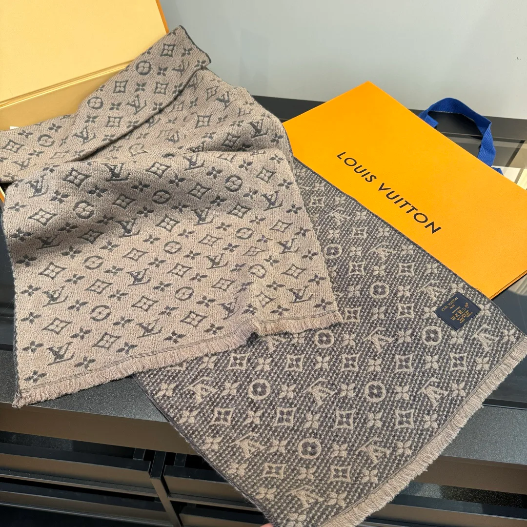 Шарфы Louis Vuitton 1303448