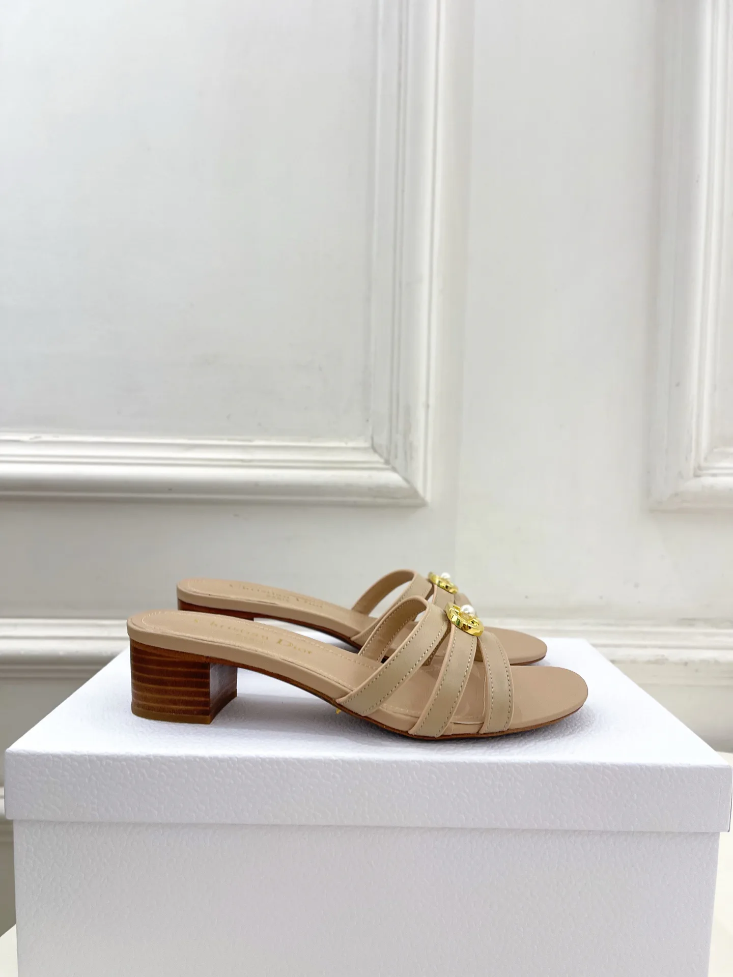 Туфли Женские Christian Dior 12601454