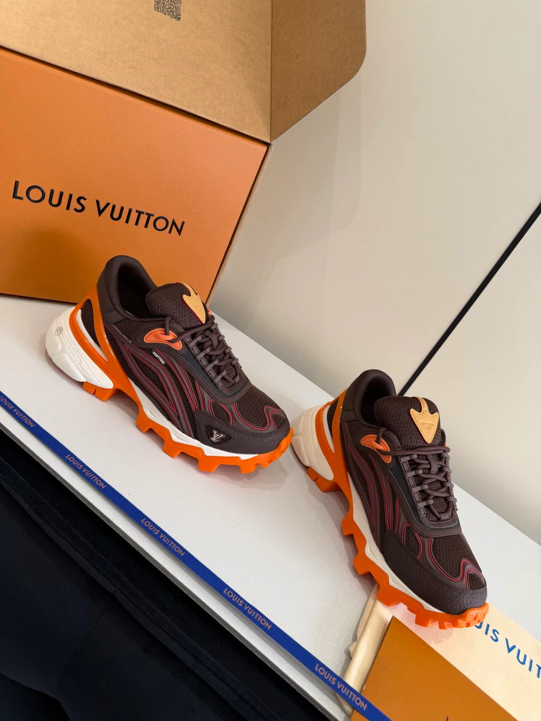Кроссовки Мужские Louis Vuitton 11497560
