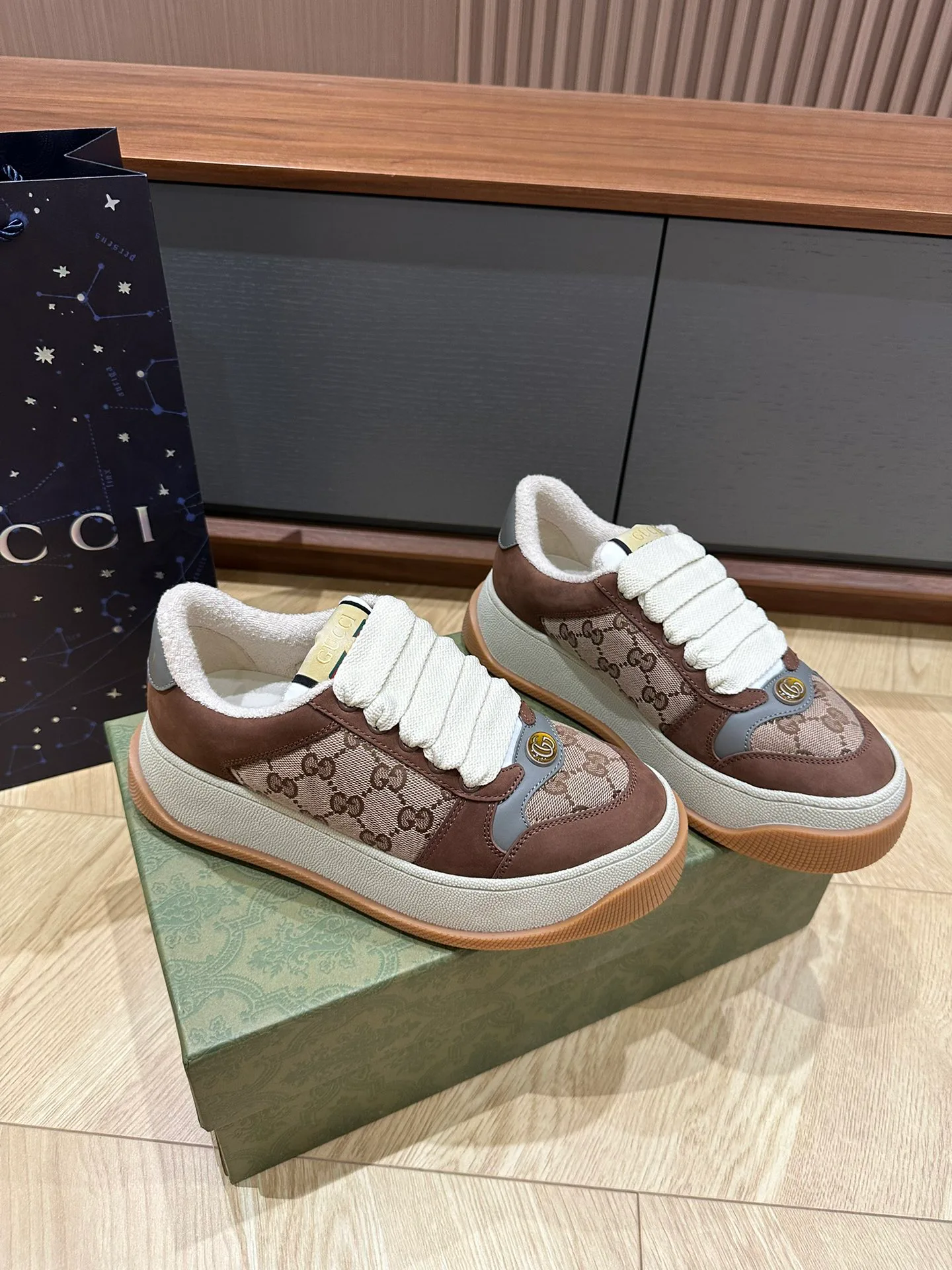 Кроссовки Женские Gucci 1331227