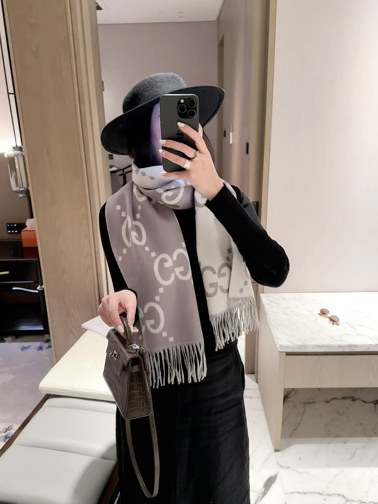 Шарфы Gucci 18322587