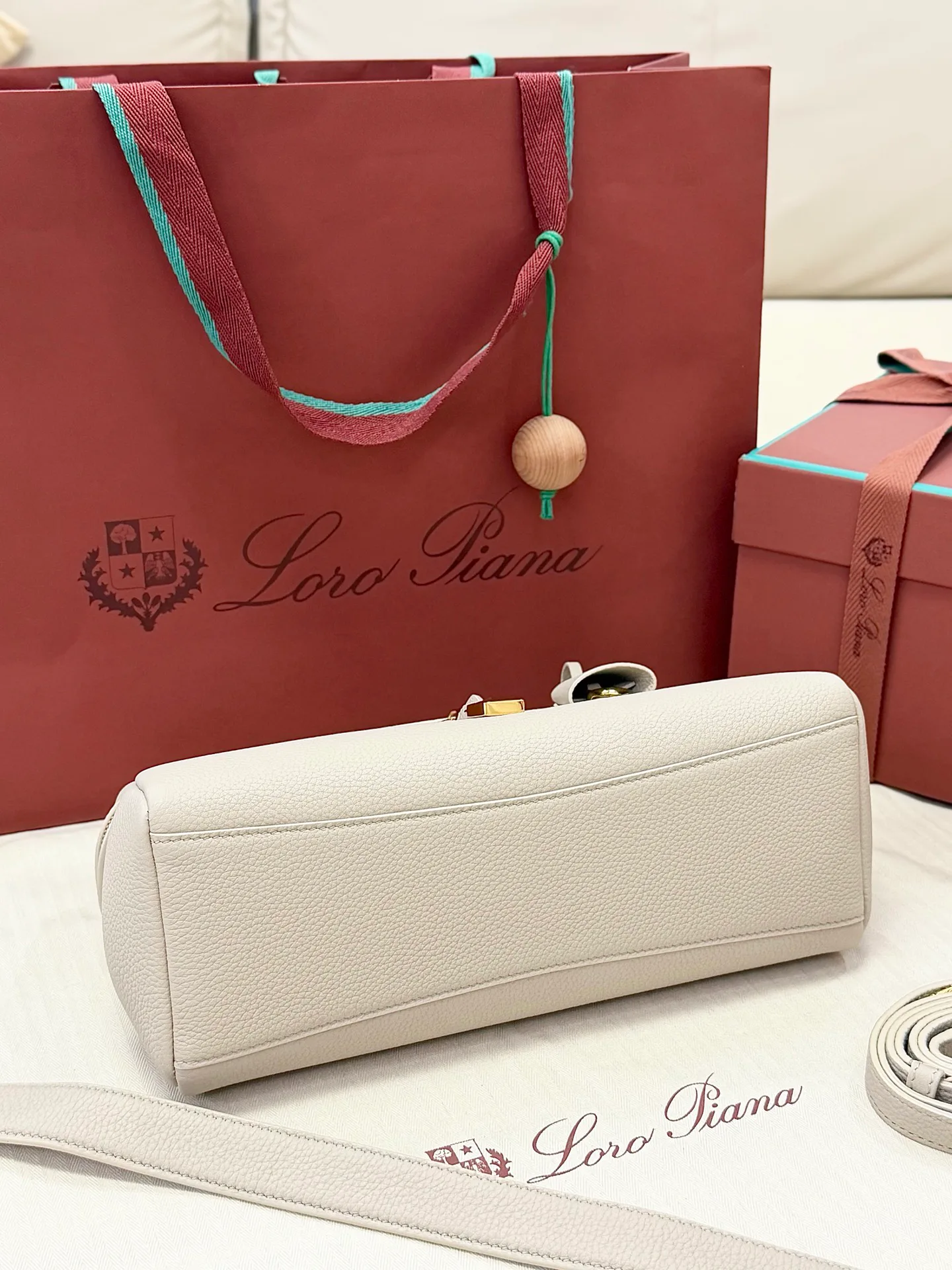 Классические Сумки Женские Loro Piana 17692347