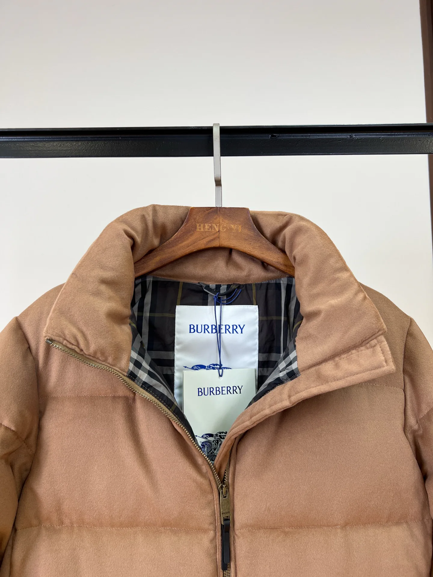 Куртки И Пуховики Женские Burberry 18183463