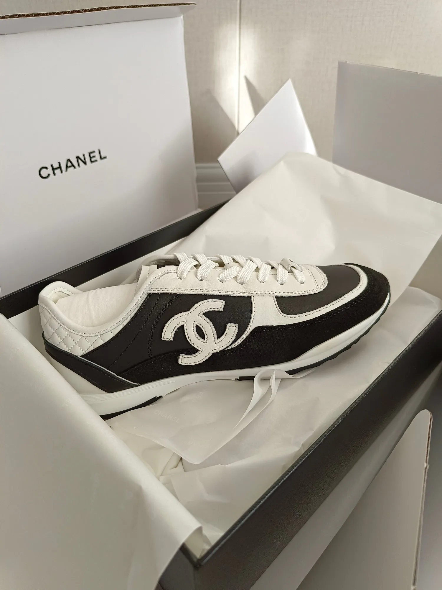 Кроссовки Женские Chanel 18274003