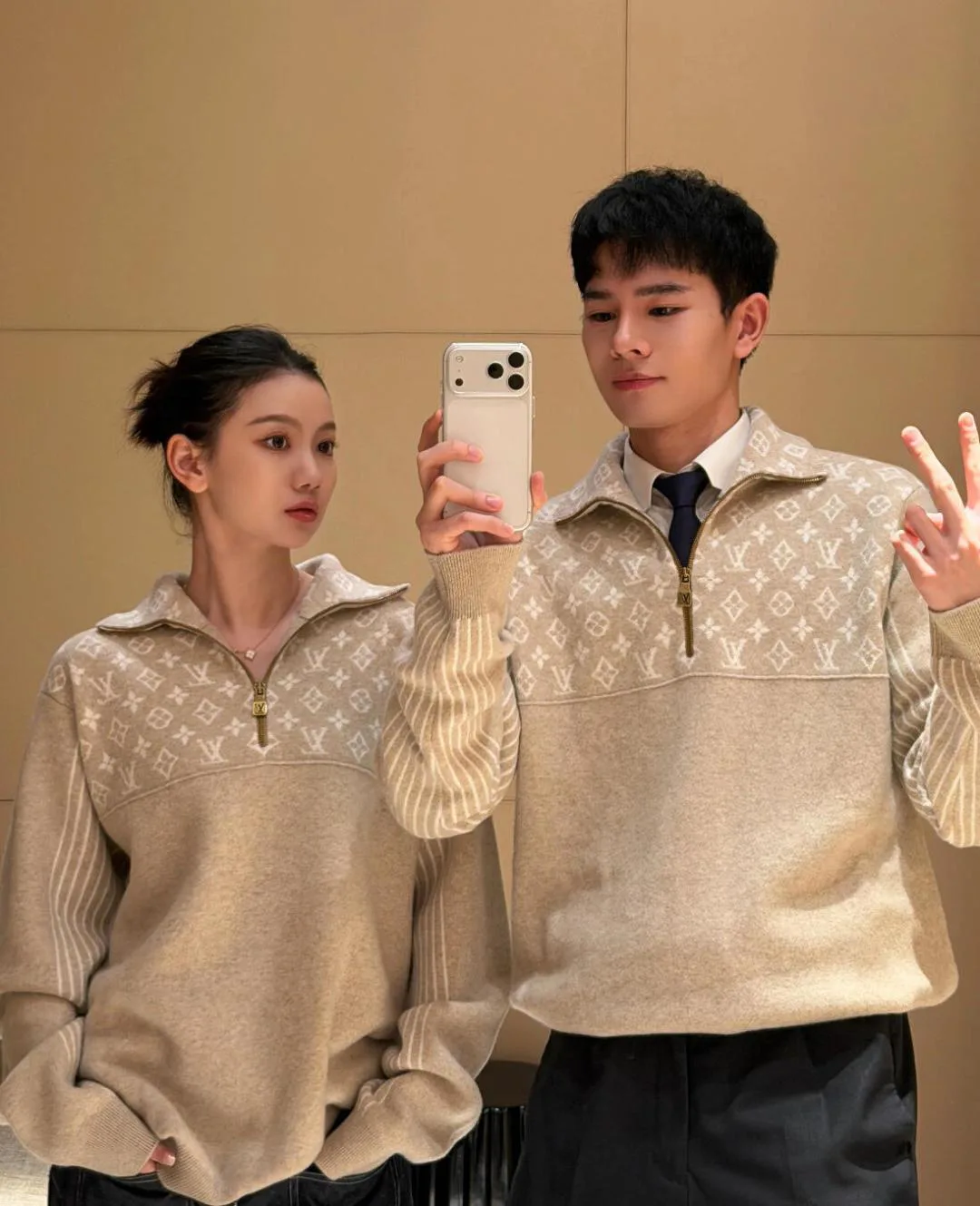 Джемперы И Свитеры Женские Louis Vuitton 5242333