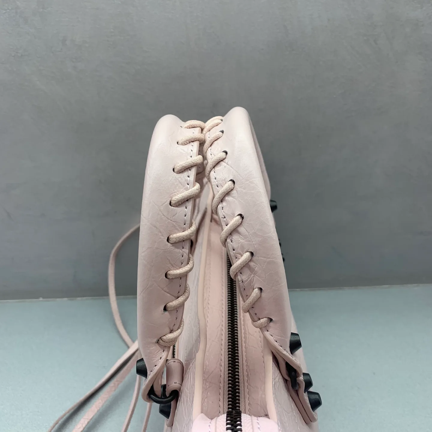Классические Сумки Женские Balenciaga 18135972