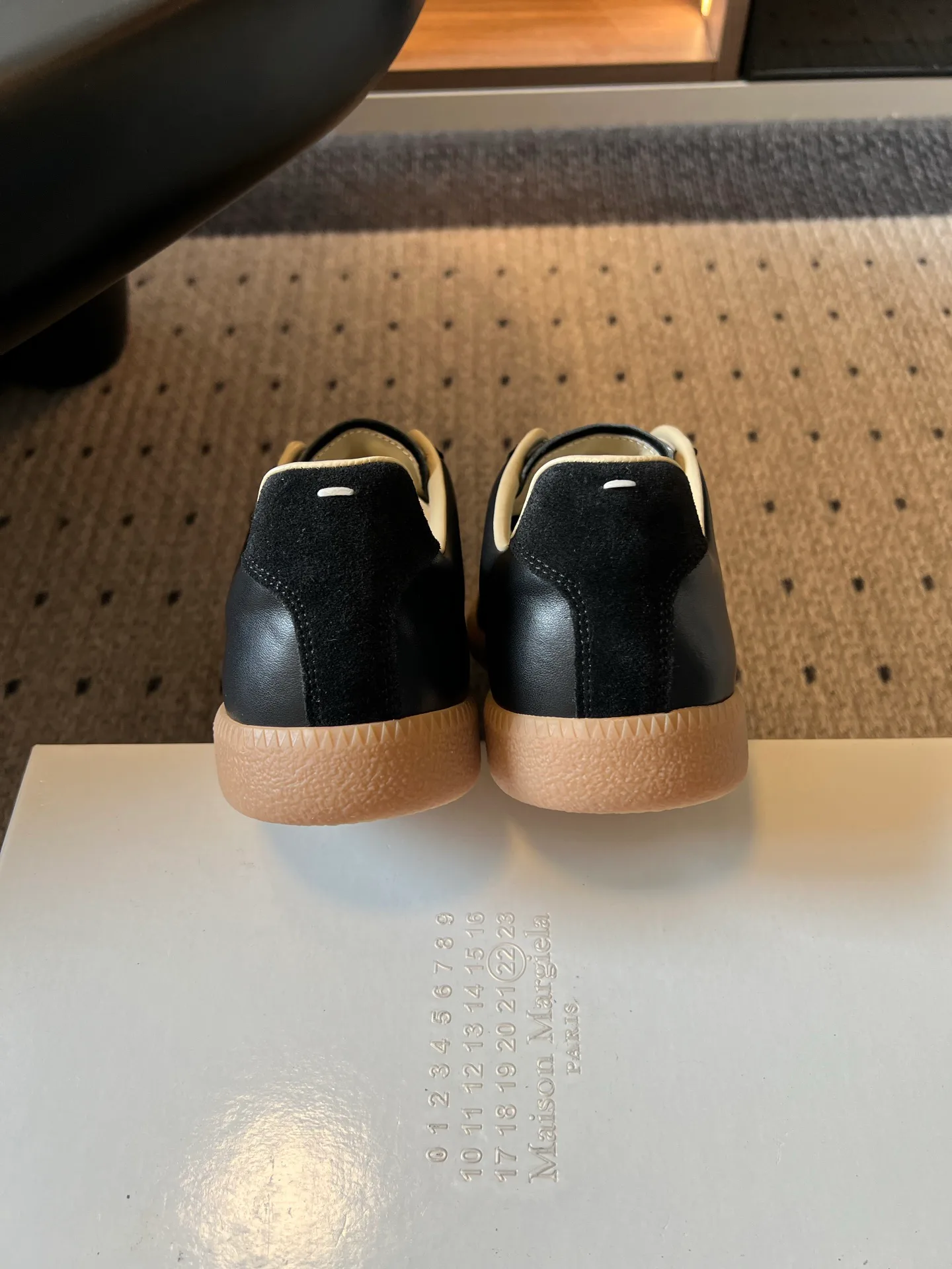 Кроссовки Женские Maison Margiela 17568940