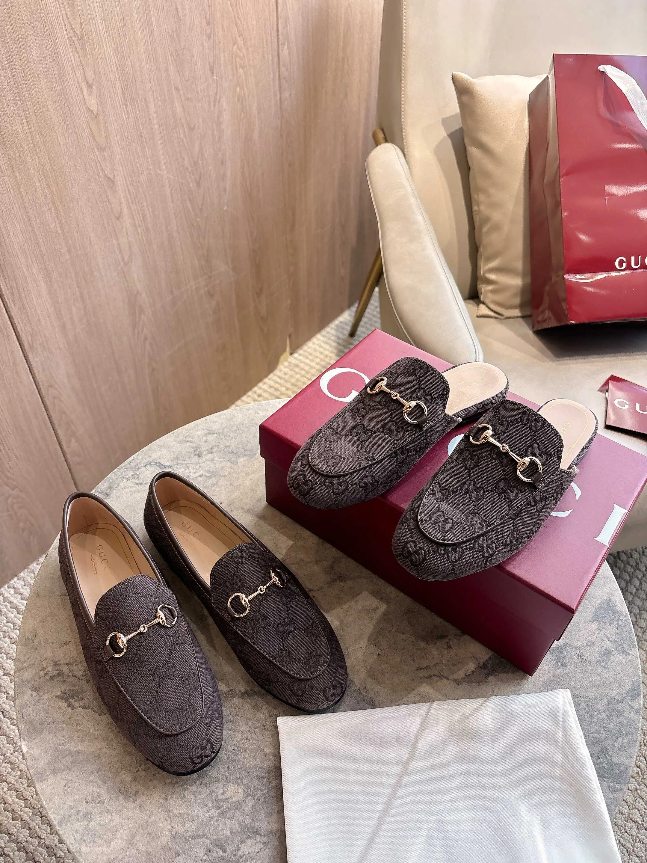 Лоферы И Мокасины Женские Gucci 879056