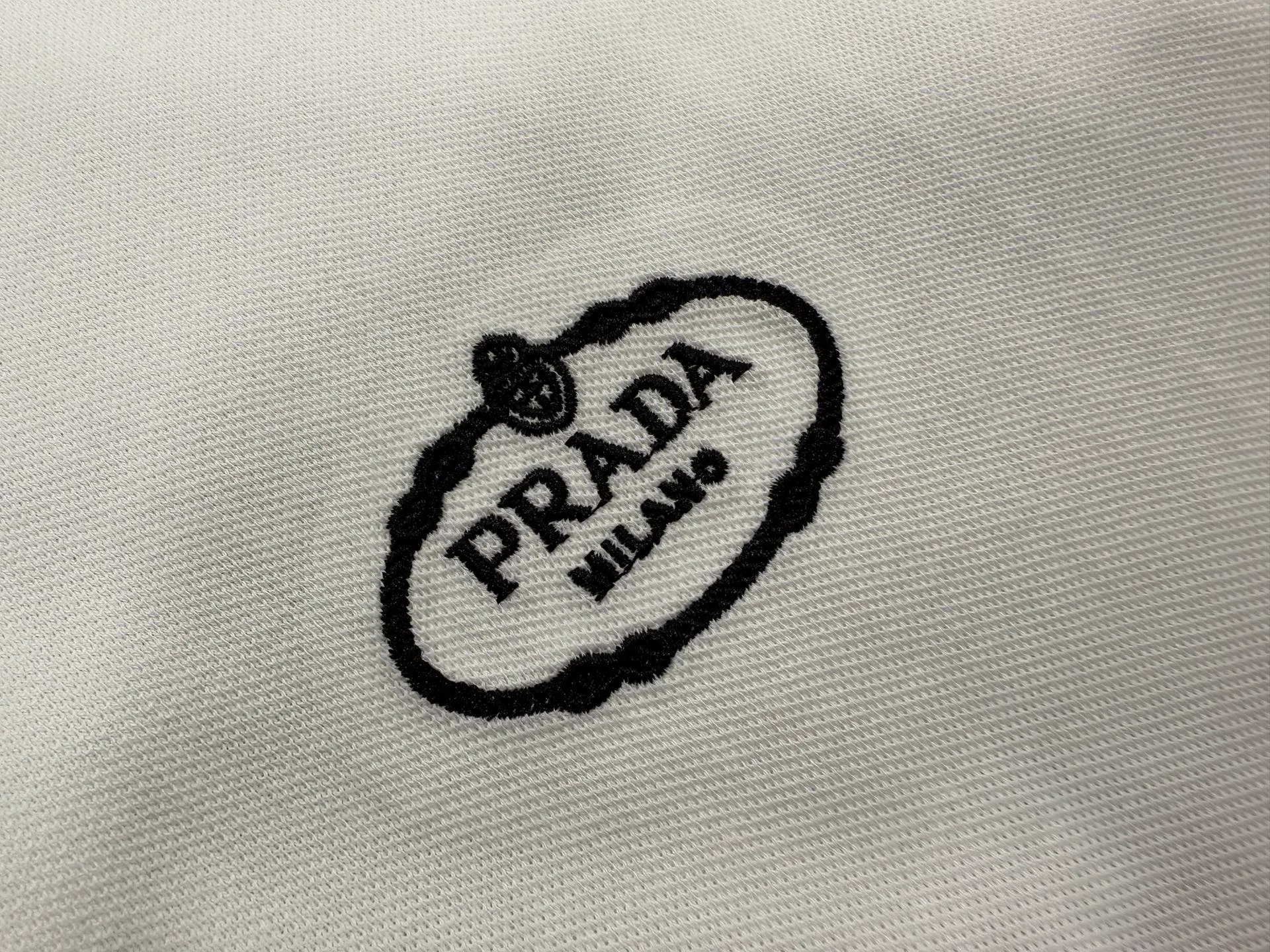 Футболки Женские Prada 28113