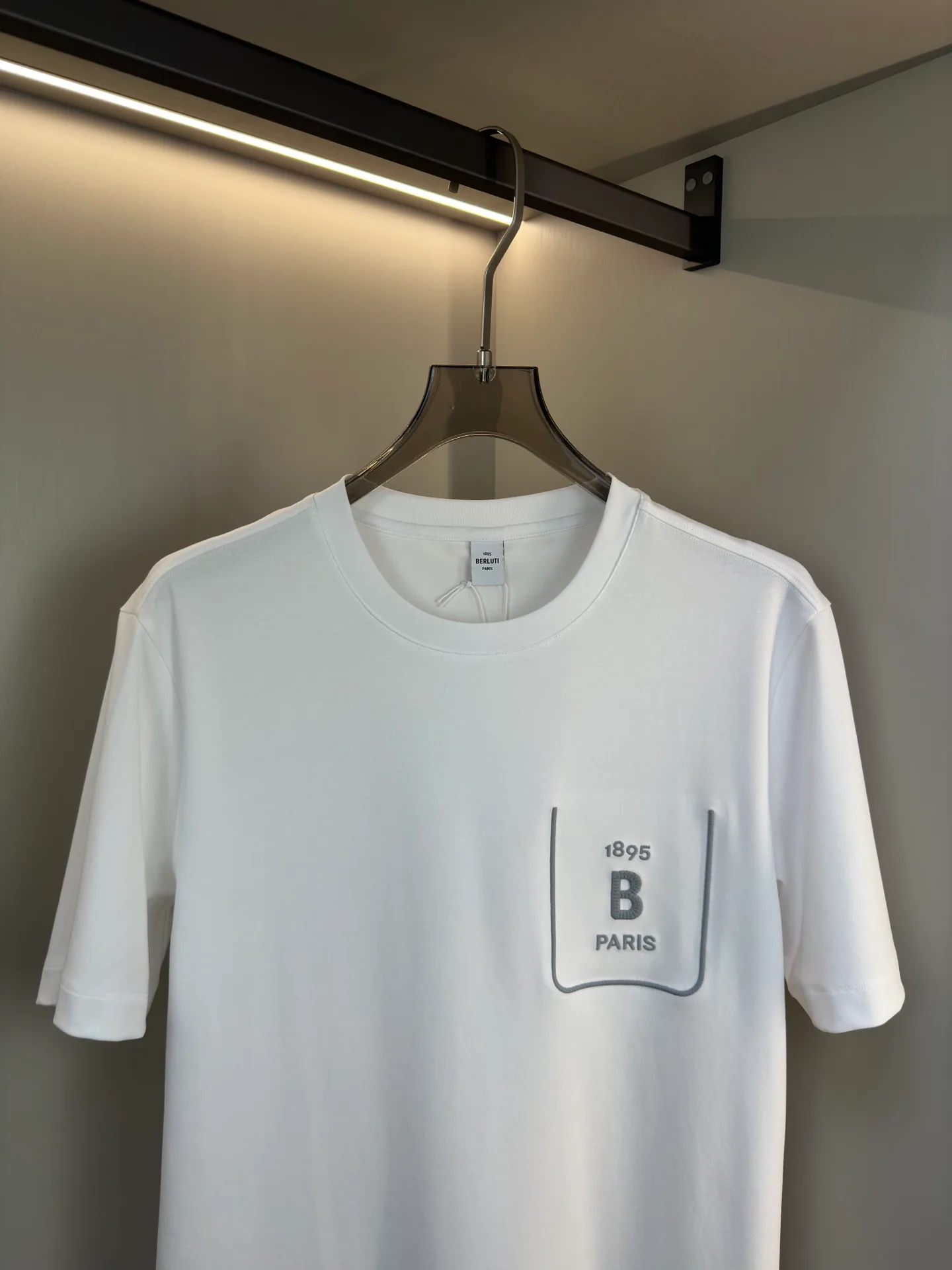 Футболки Женские Berluti 882330