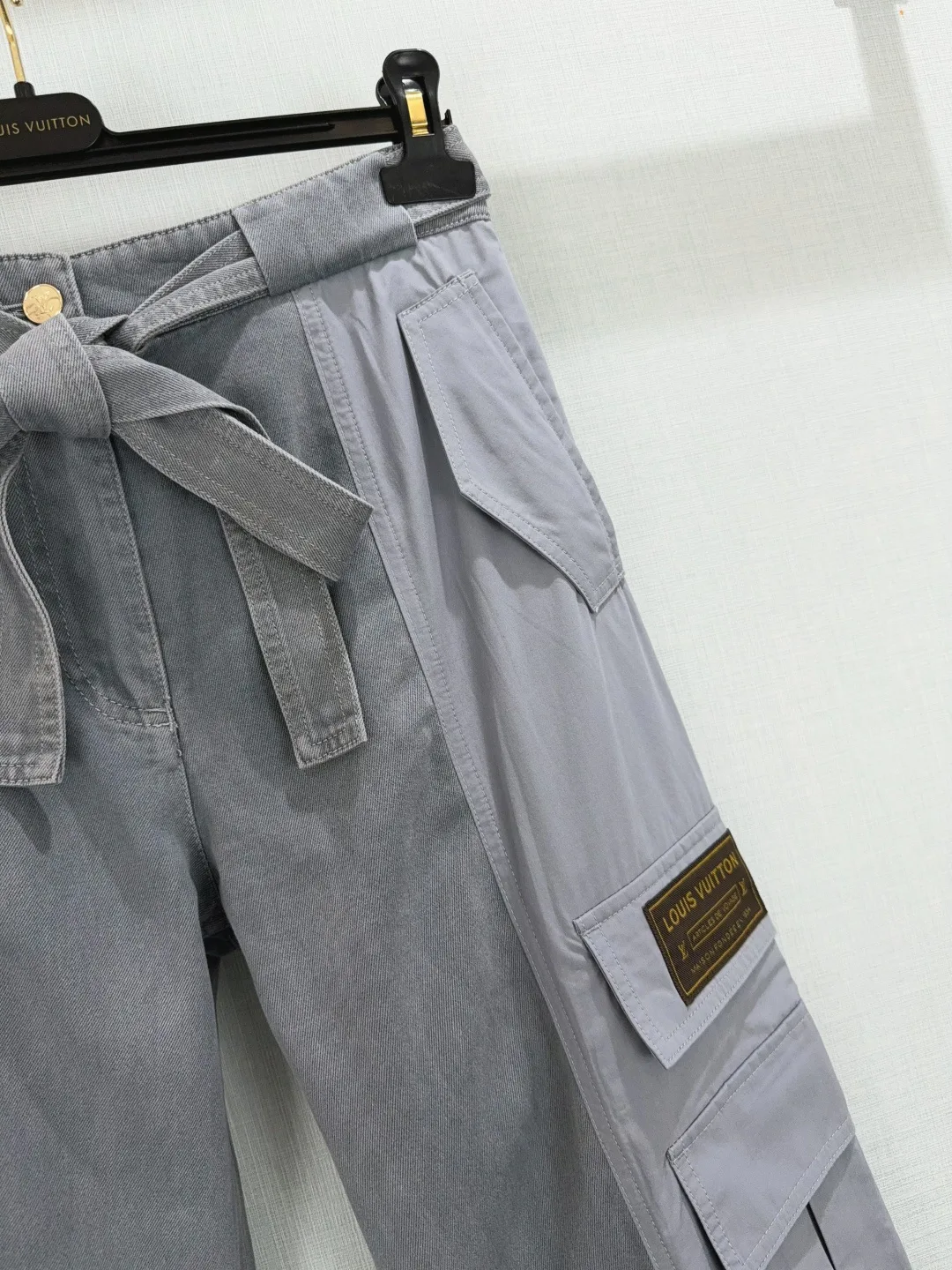 Джинсы Женские Louis Vuitton 17585079