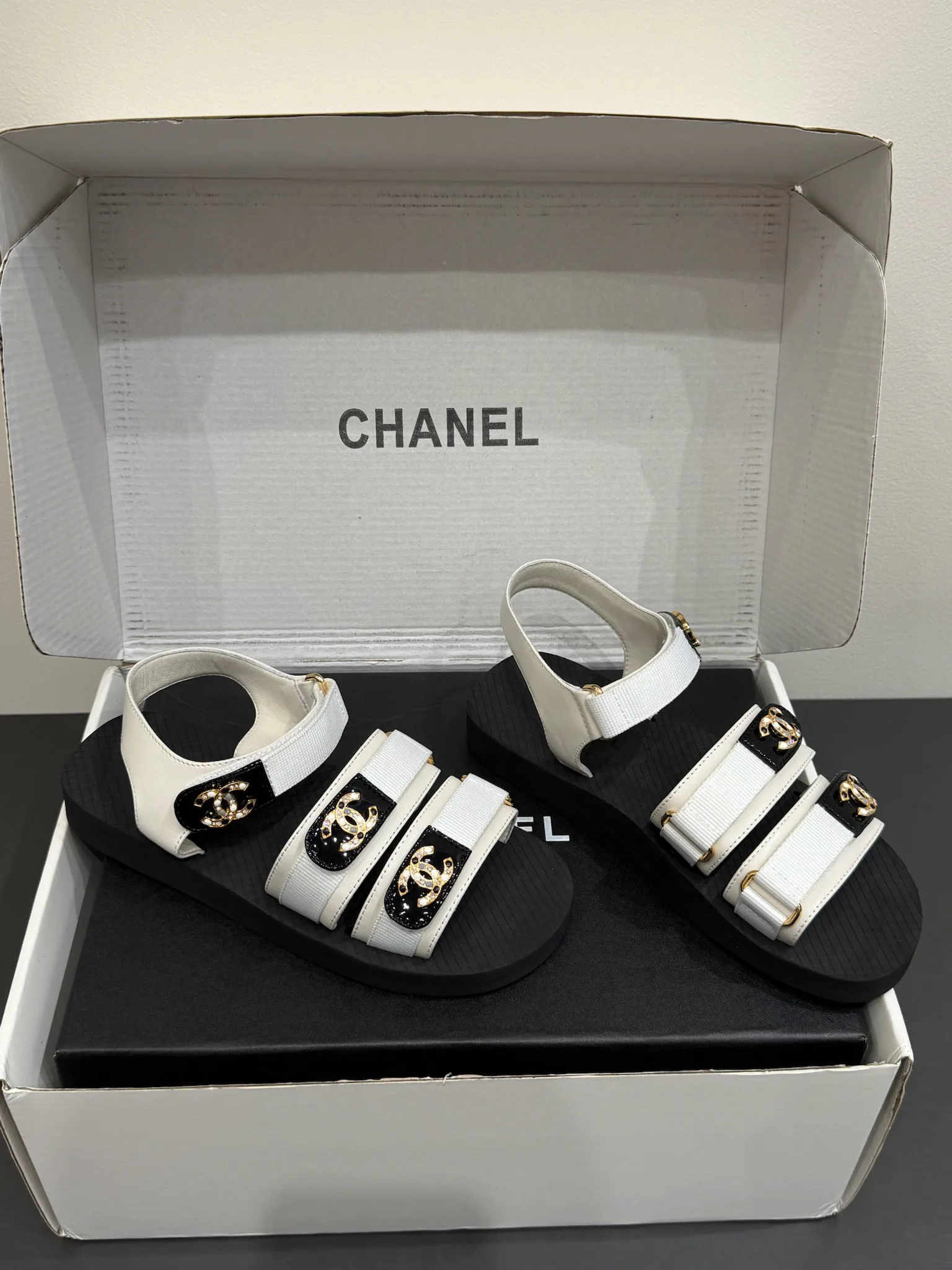 Босоножки Женские Chanel 18268847
