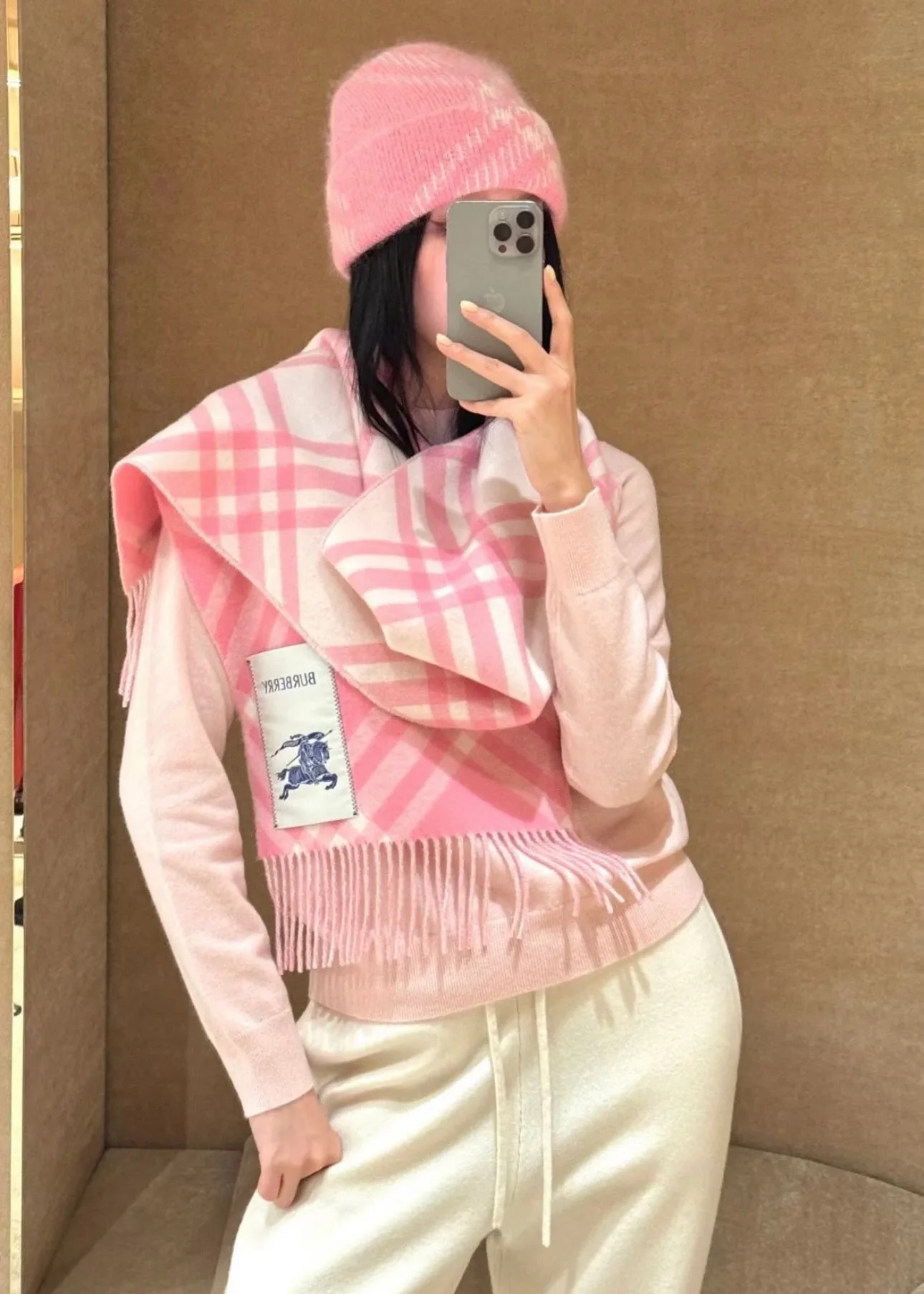 Шарфы Burberry 18105489