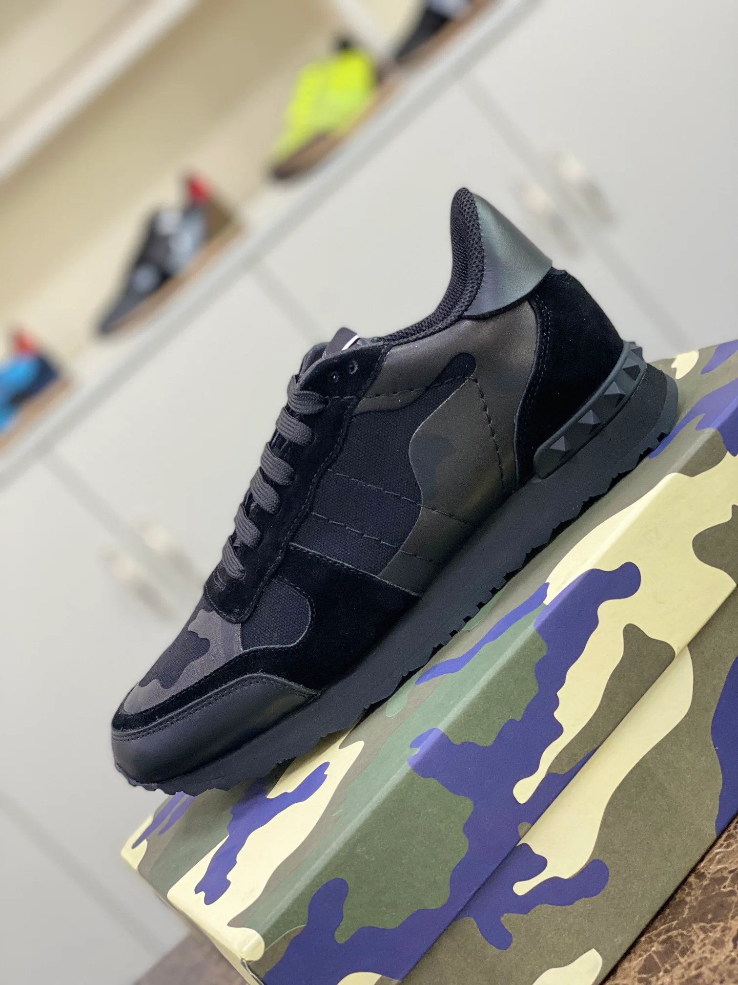 Кроссовки Женские Valentino 10736438